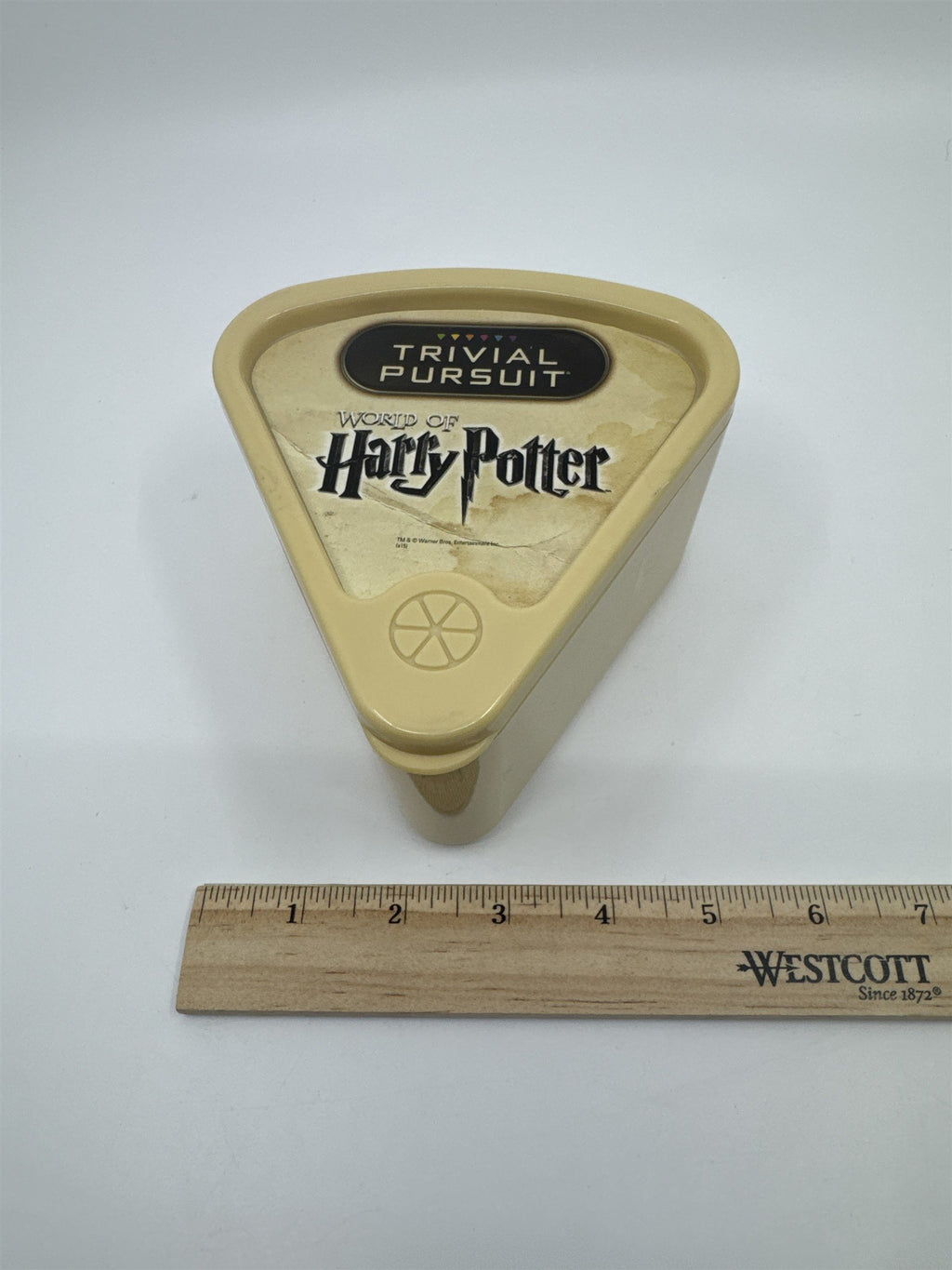 Trivial Pursuit World of Harry Potter Warner Bros. Trivia Game