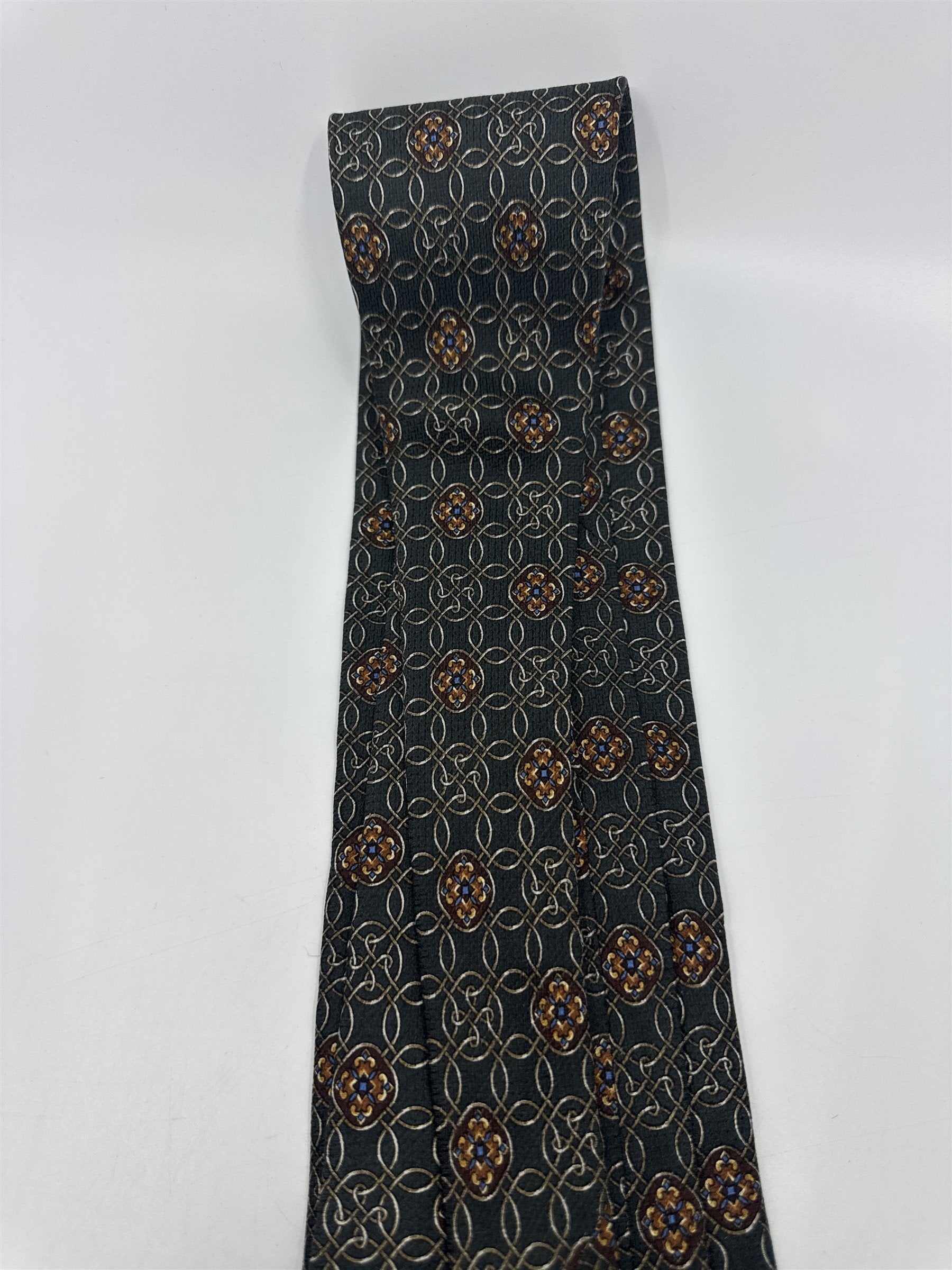 Today's Man Made In Italy Green and Orange Medallion Patten Men's Neck Tie