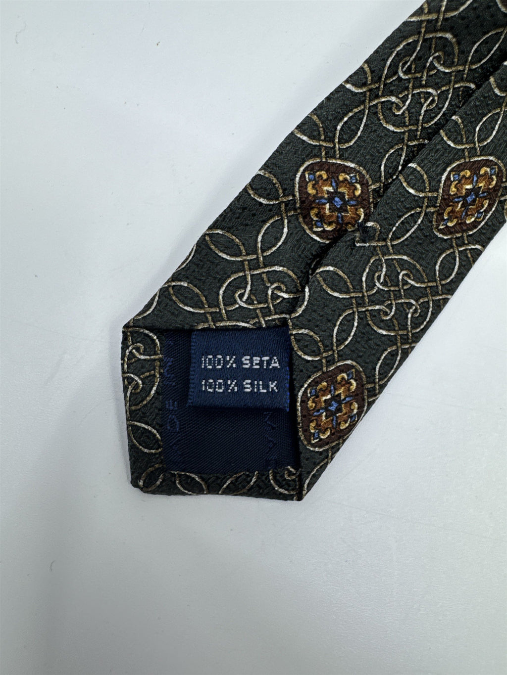 Today's Man Made In Italy Green and Orange Medallion Patten Men's Neck Tie