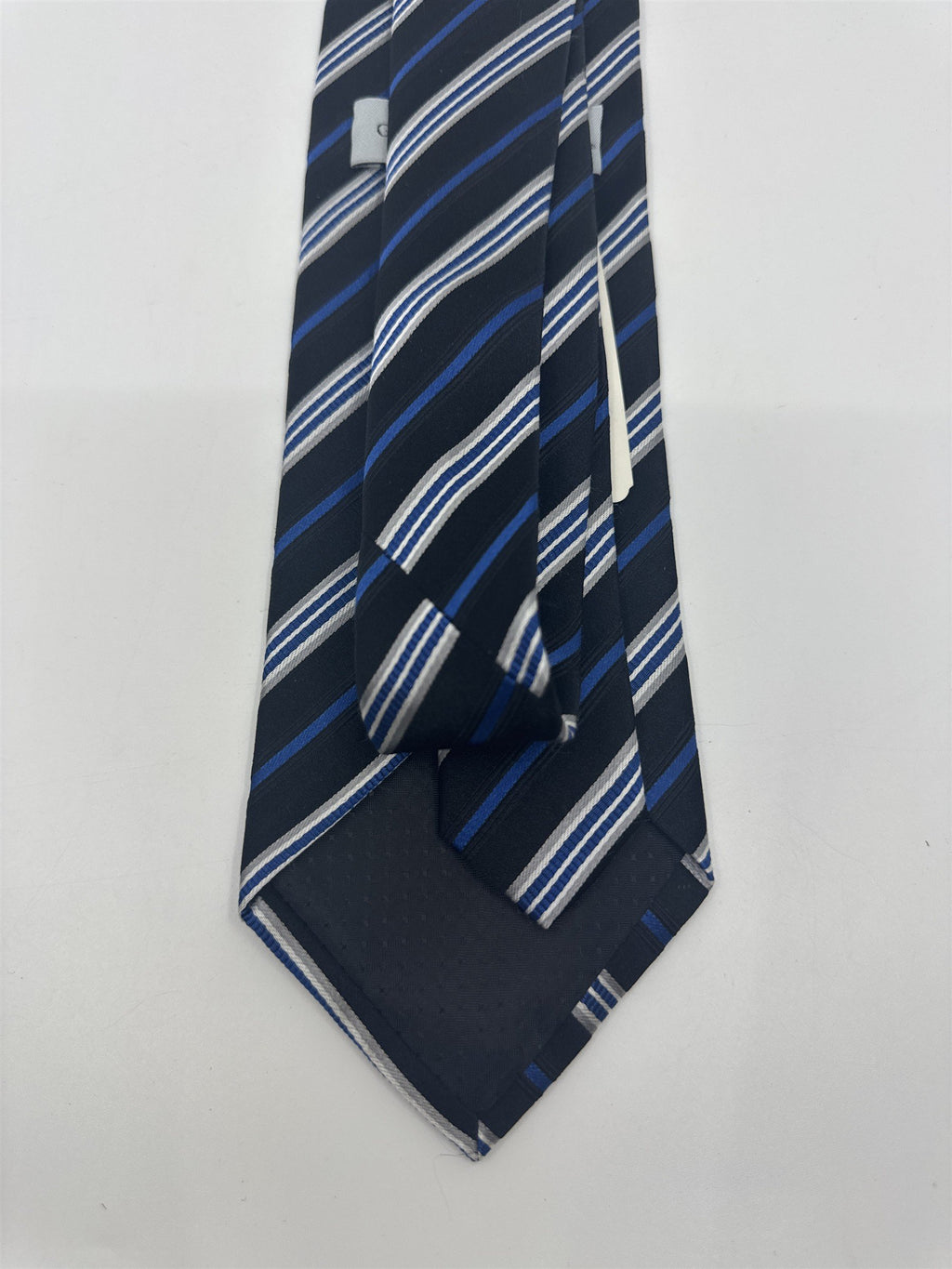 Blue, Black And Silver Striped Geoffrey Beene Men's Neck Tie W/ Tags
