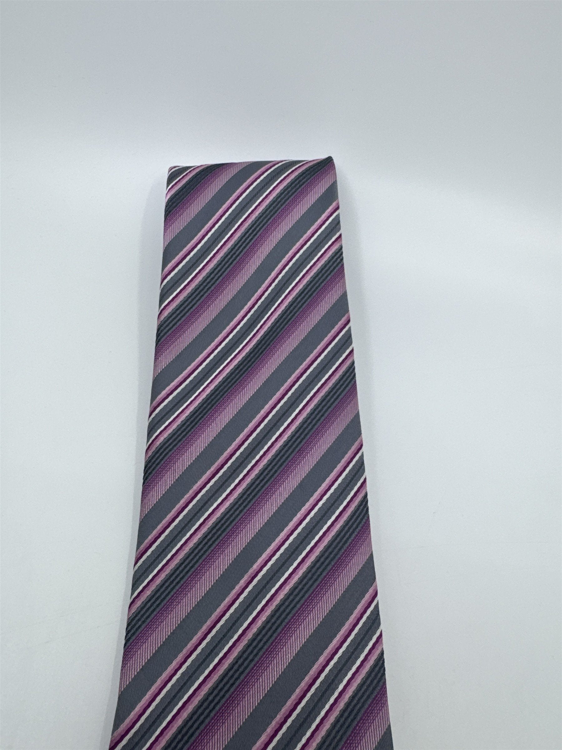 Pink And Silver Striped Geoffrey Beene Men's Neck Tie