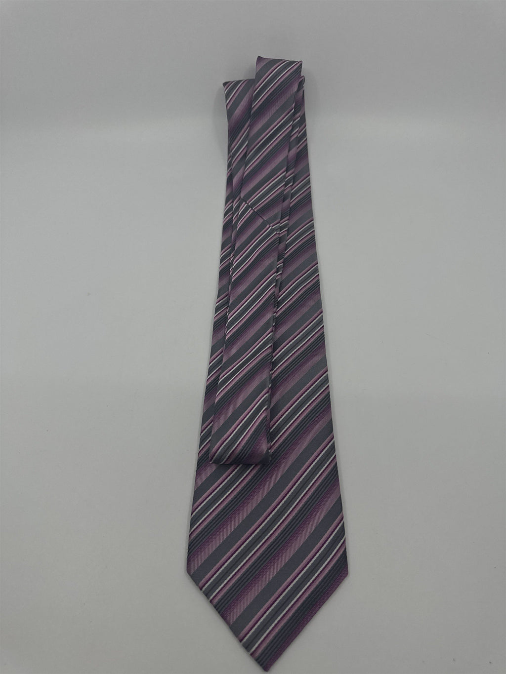Pink And Silver Striped Geoffrey Beene Men's Neck Tie