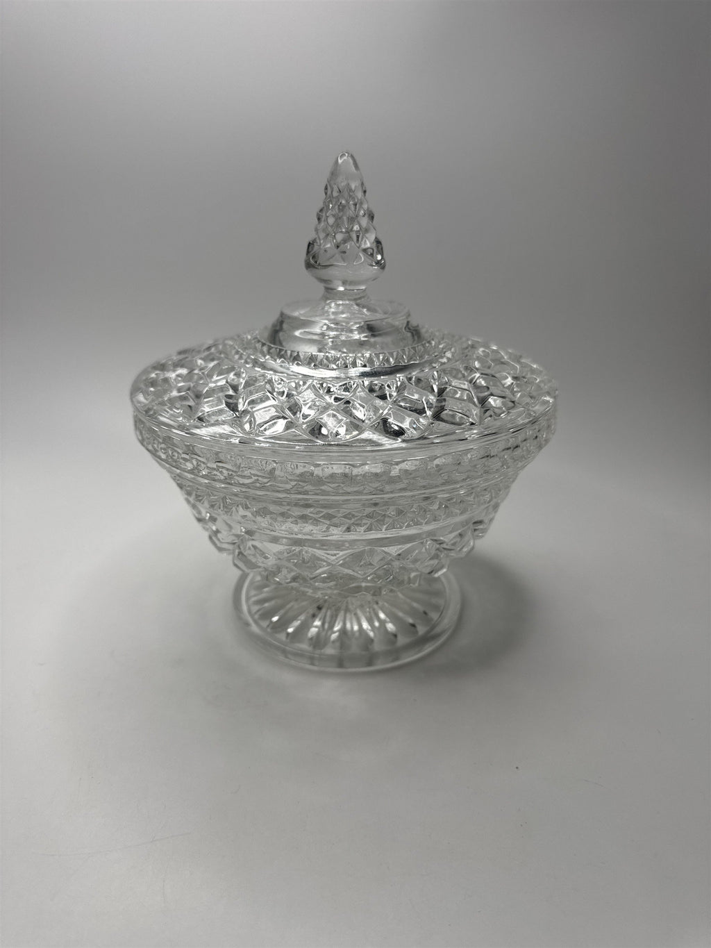 Vintage Anchor Hocking Wexford Covered Pedestal Candy Dish