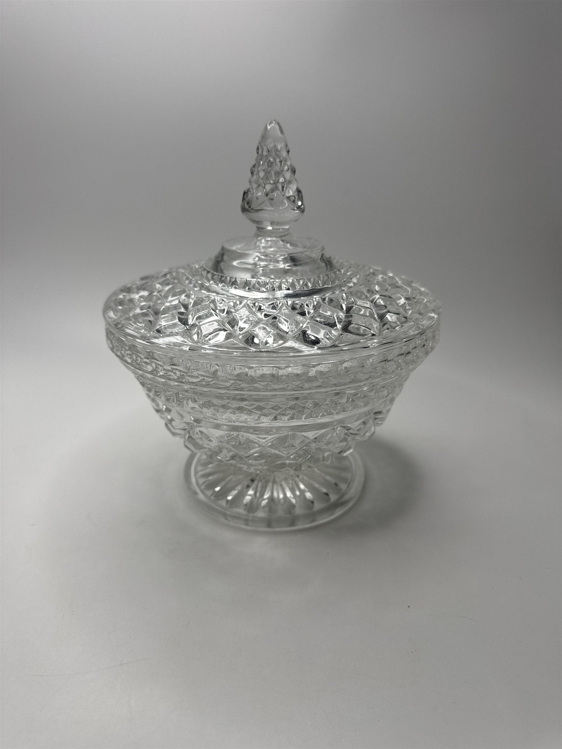 Vintage Anchor Hocking Wexford Covered Pedestal Candy Dish
