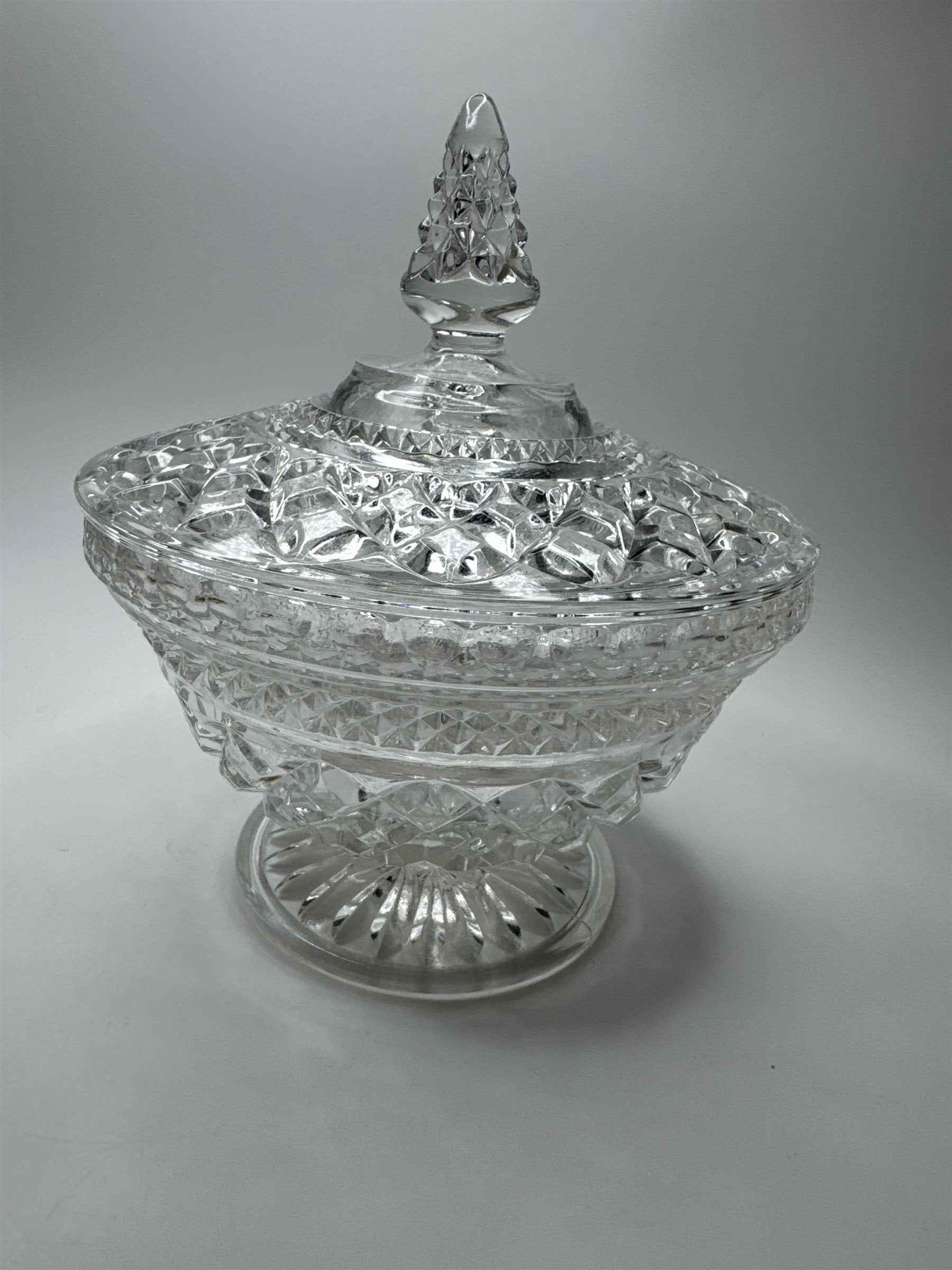 Vintage Anchor Hocking Wexford Covered Pedestal Candy Dish