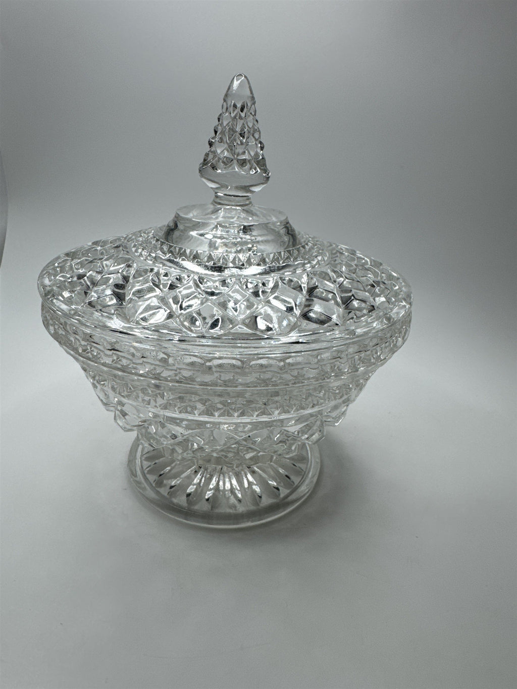 Vintage Anchor Hocking Wexford Covered Pedestal Candy Dish