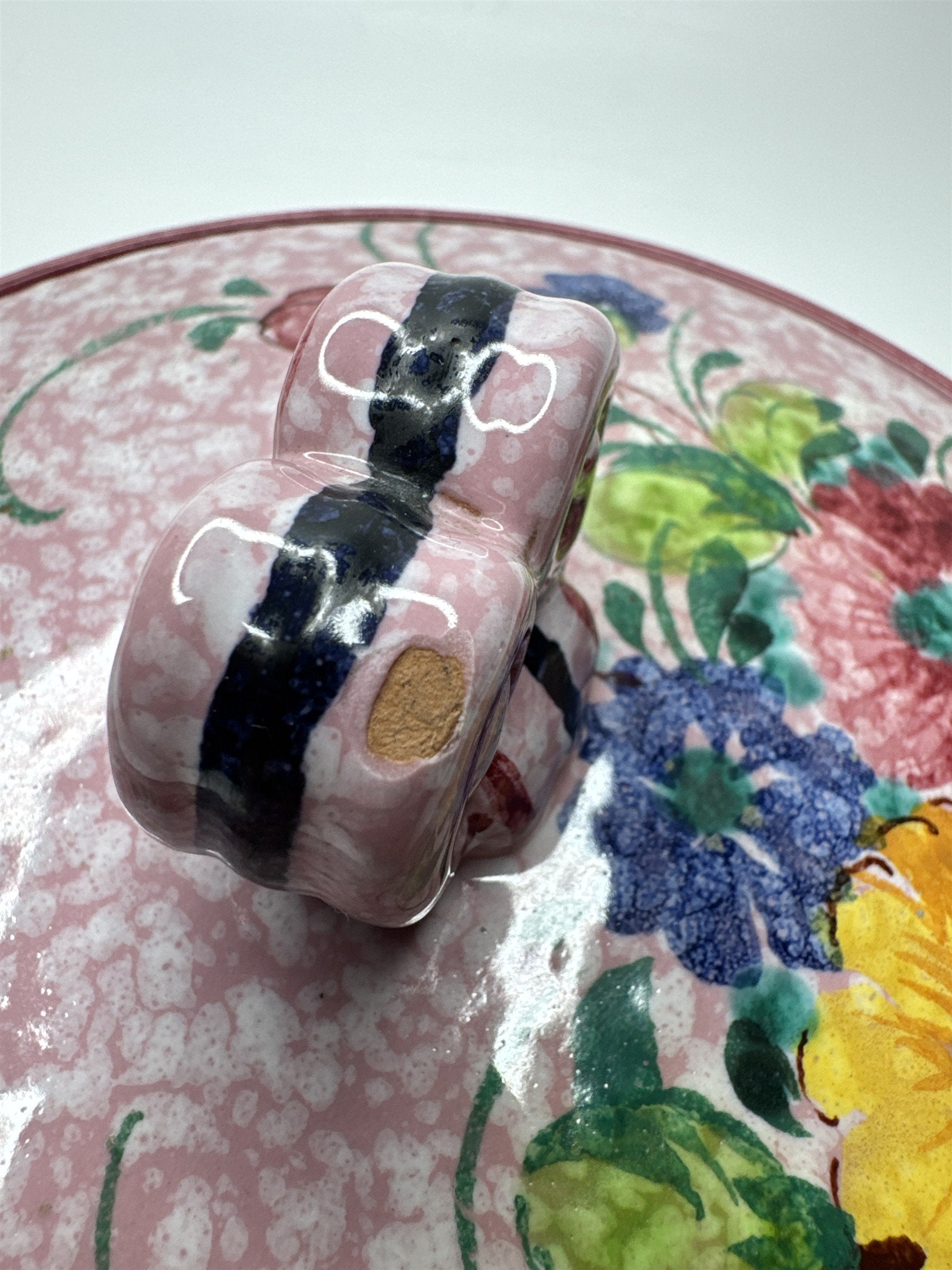 Vintage Handmade Italian Pink Marbled Floral Covered Jewelry Trinket Dish Heart