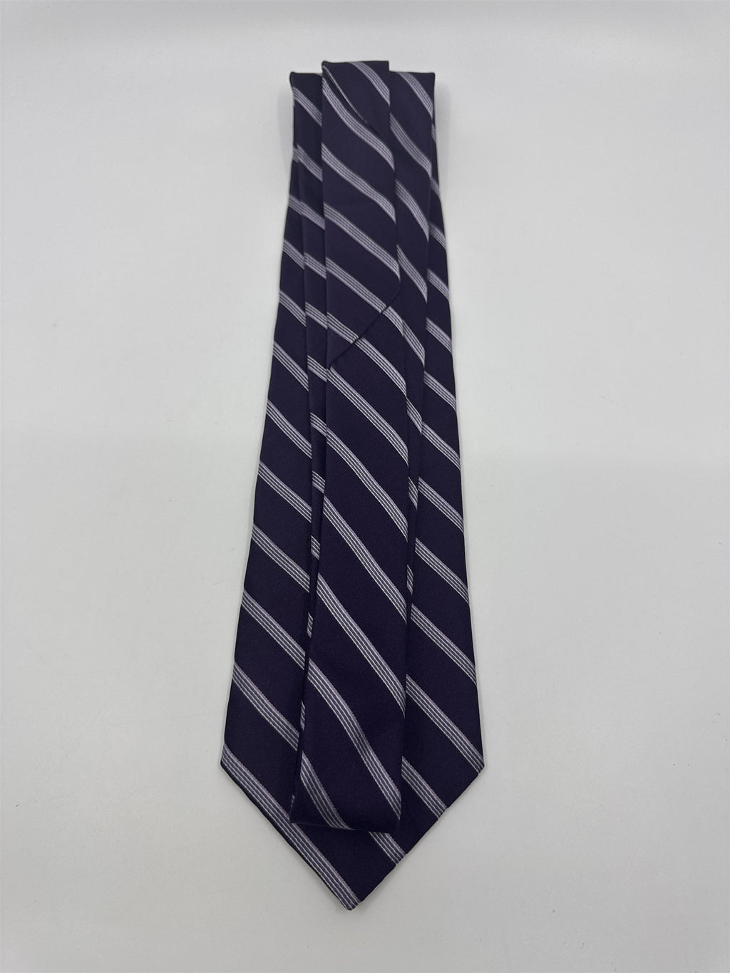 Donna Karan New York Purple Men's Neck Tie W/ Silver/White Stripes