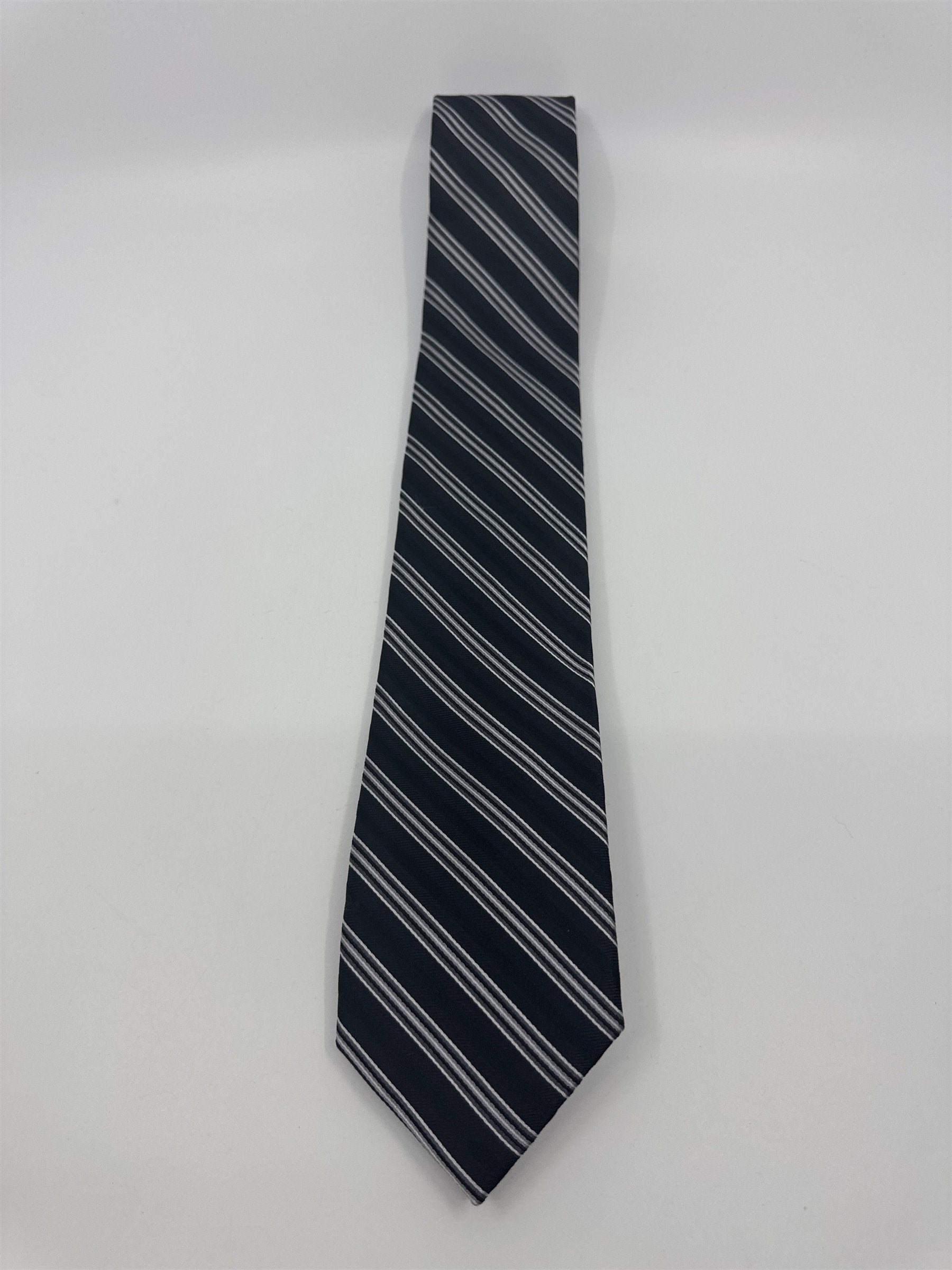 Stafford Tailored Culture Black, White And Silver Men's Neck Tie