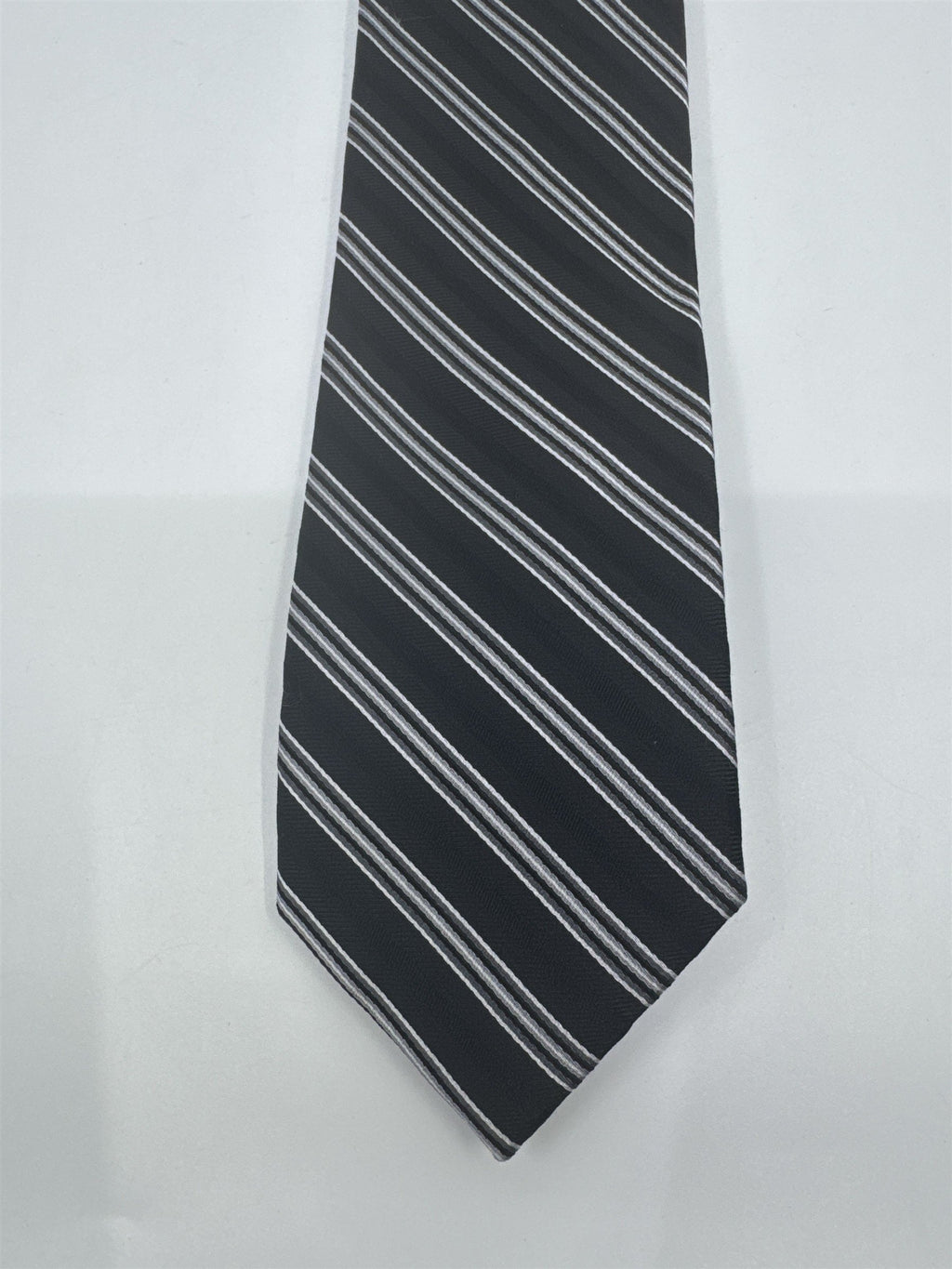 Stafford Tailored Culture Black, White And Silver Men's Neck Tie