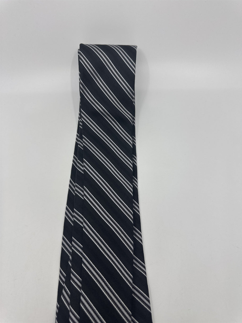 Stafford Tailored Culture Black, White And Silver Men's Neck Tie