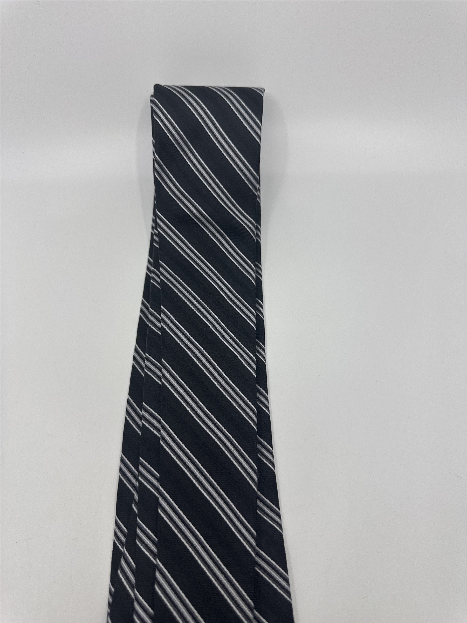 Stafford Tailored Culture Black, White And Silver Men's Neck Tie
