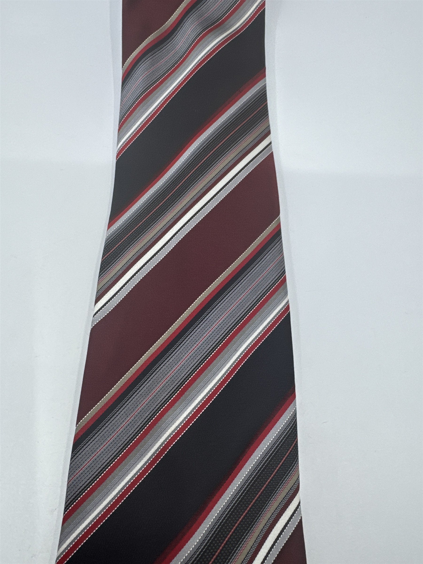 Van Heusen Black, Red And Silver 100% Silk Men's Neck Tie