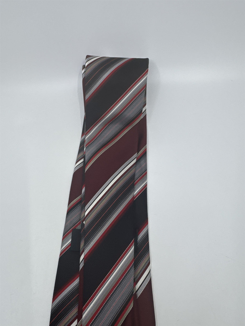 Van Heusen Black, Red And Silver 100% Silk Men's Neck Tie