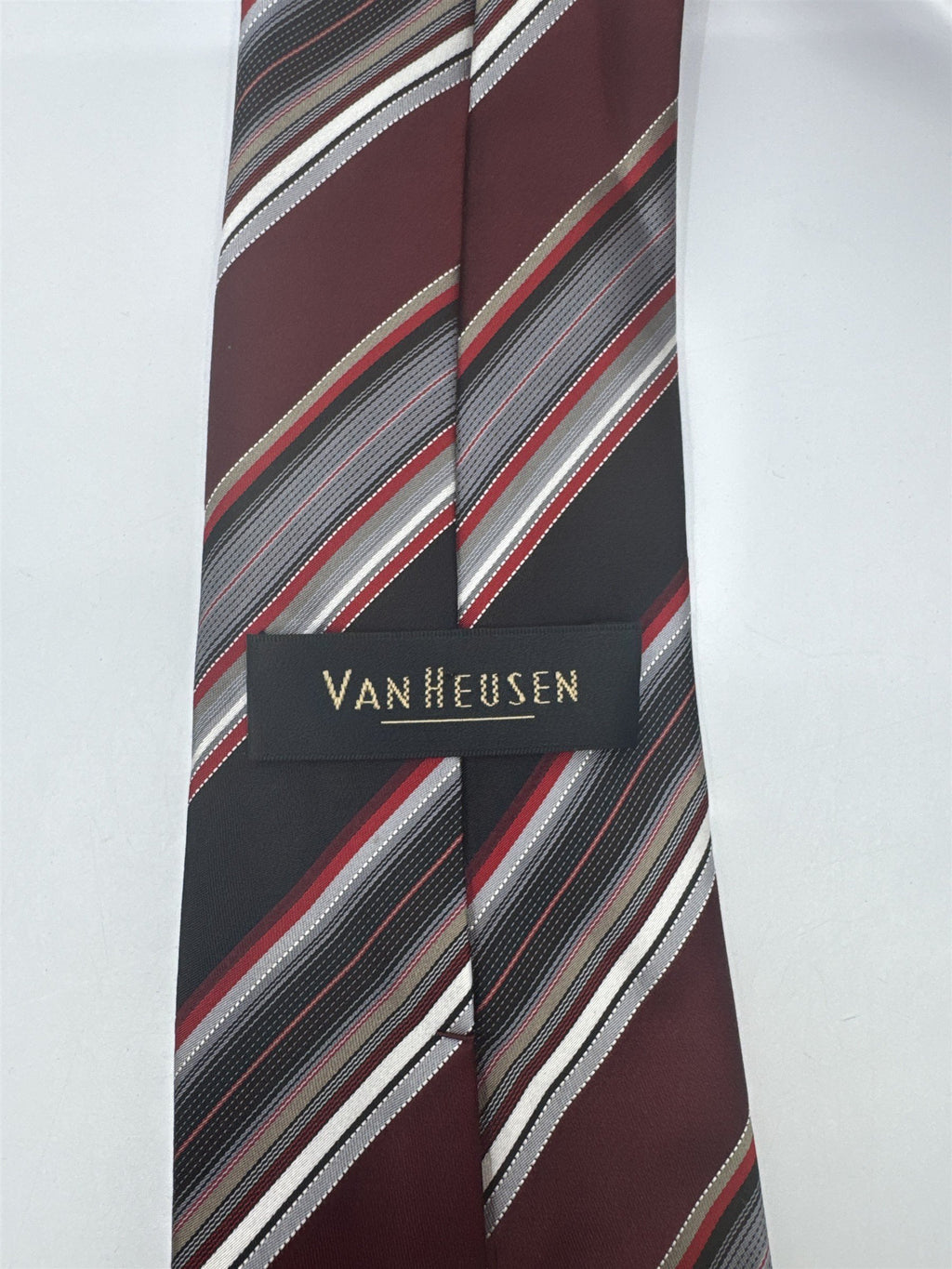 Van Heusen Black, Red And Silver 100% Silk Men's Neck Tie
