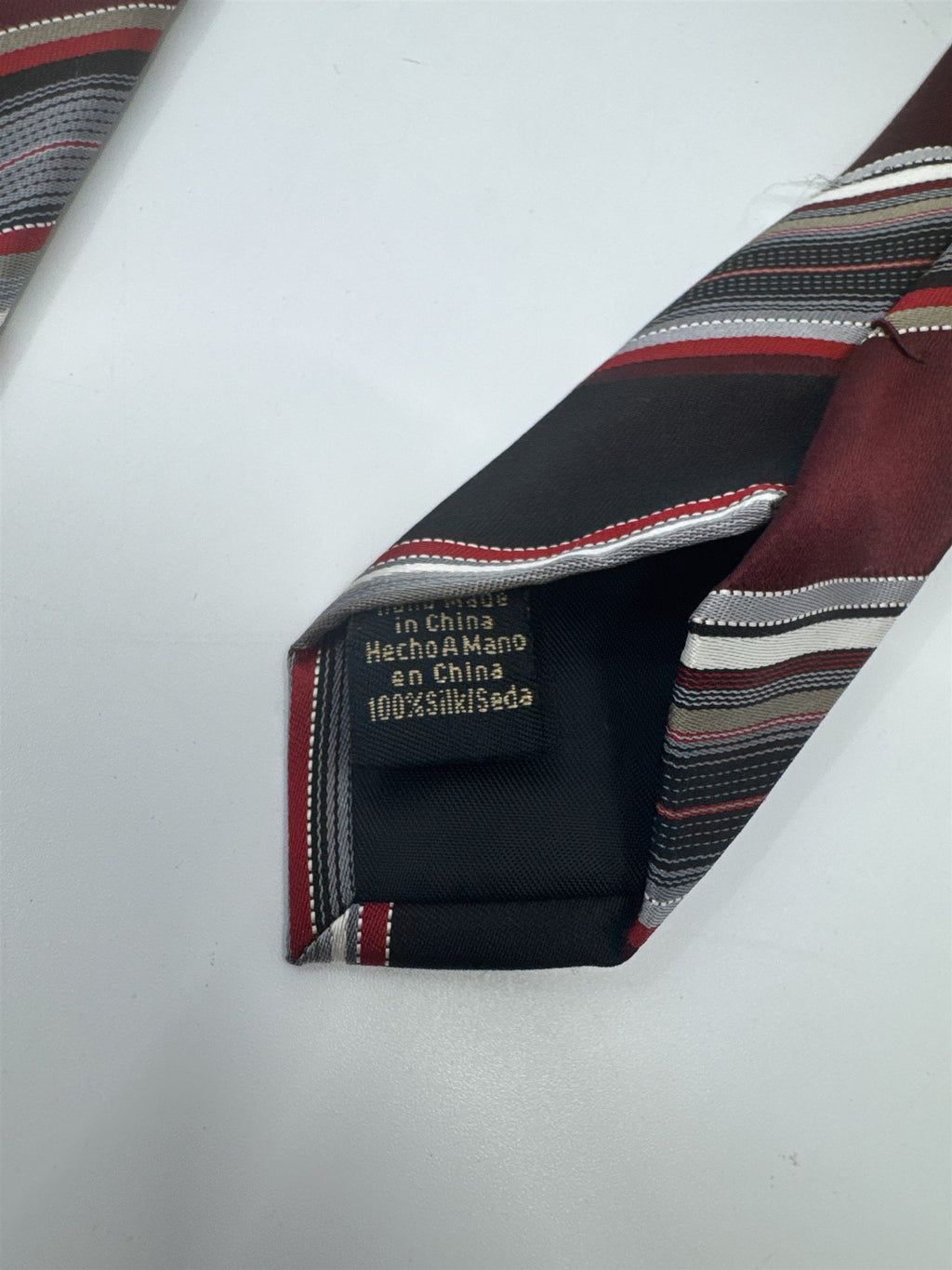 Van Heusen Black, Red And Silver 100% Silk Men's Neck Tie