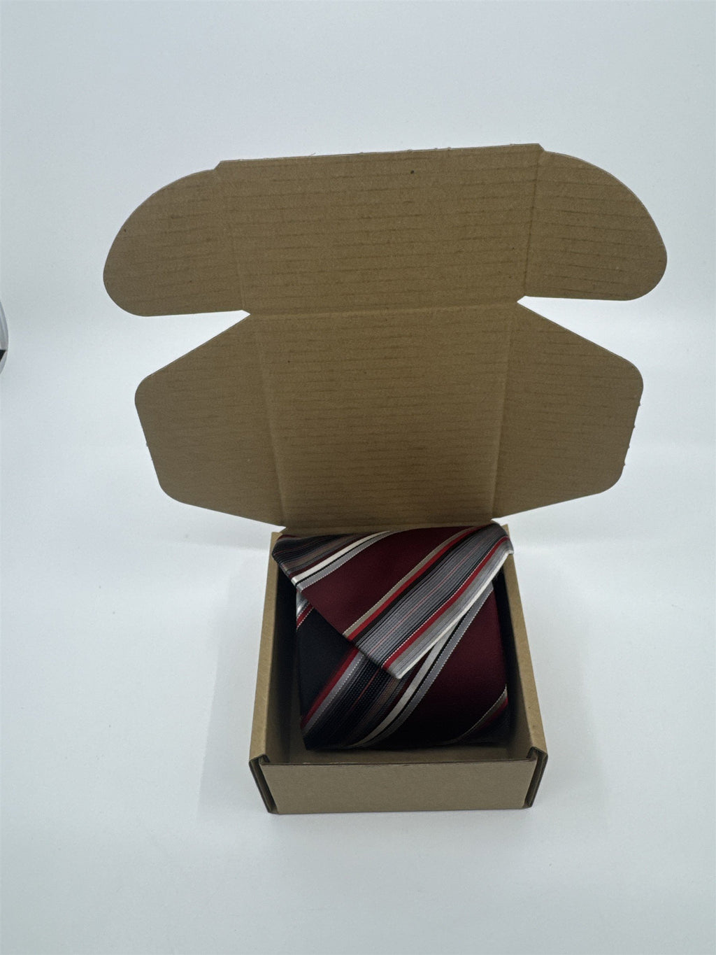 Van Heusen Black, Red And Silver 100% Silk Men's Neck Tie