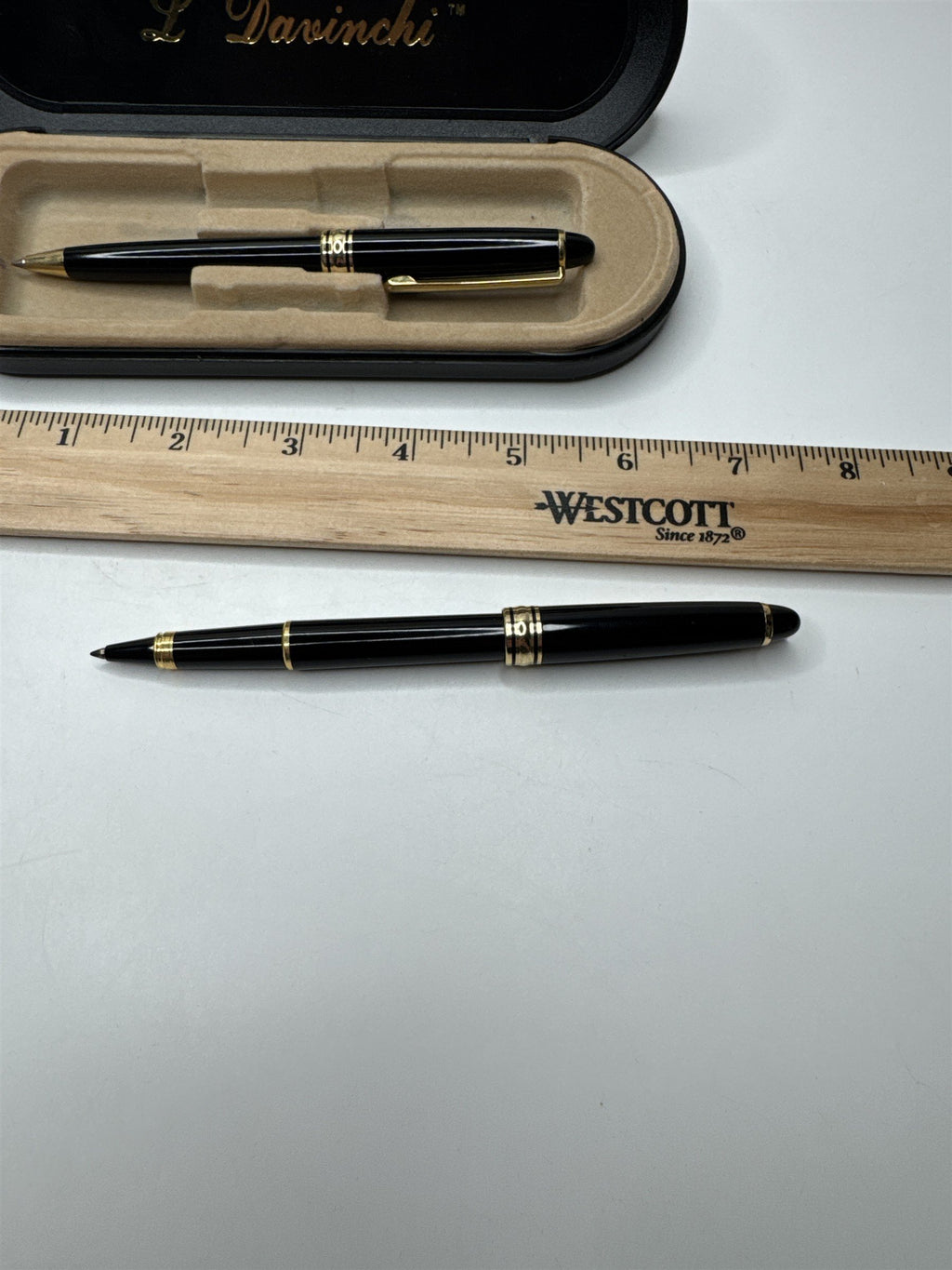 Set of 2 L' Davinchi Pens Vintage Ballpoint Pens /w Caps in Gift Box