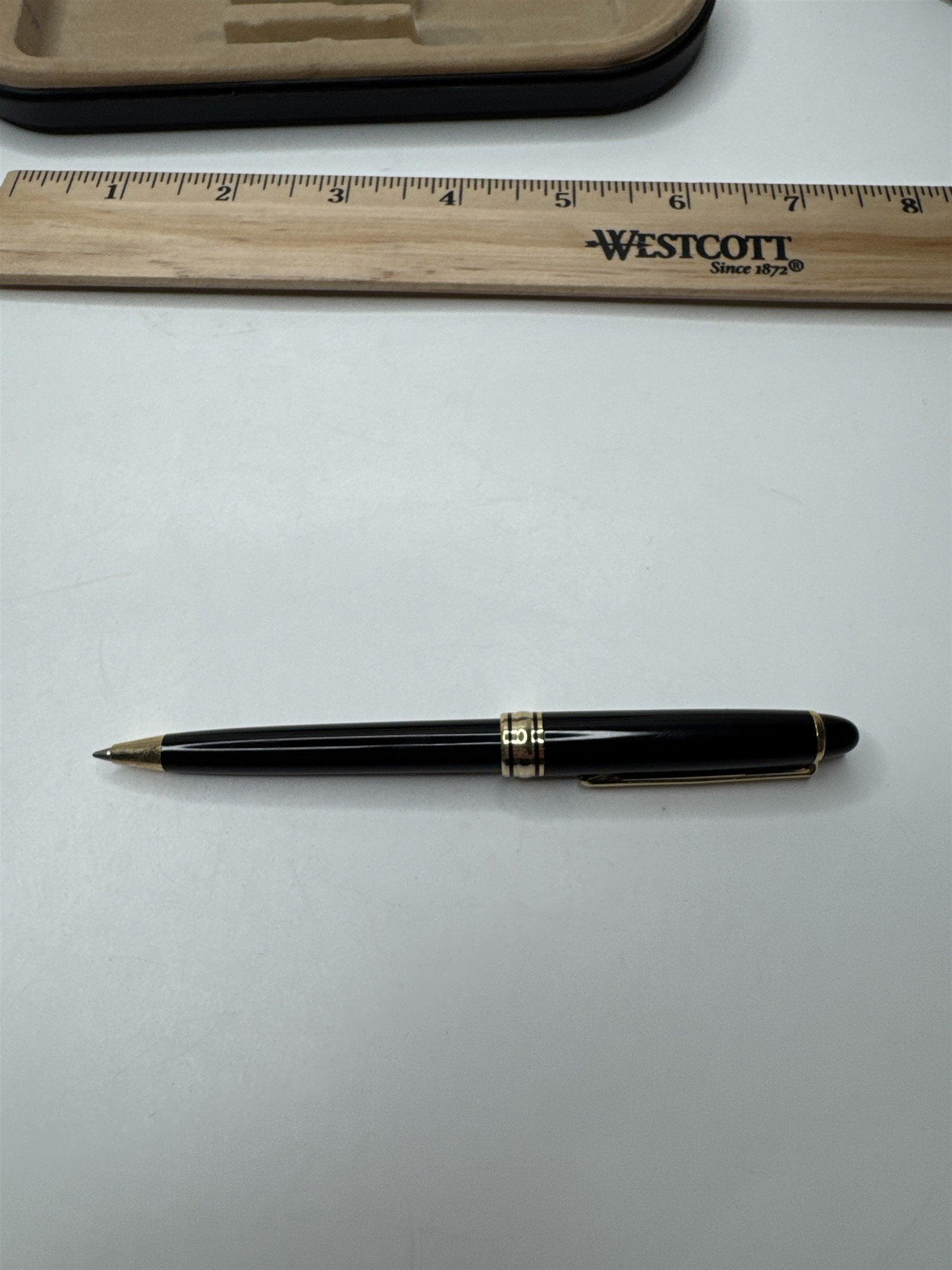 Set of 2 L' Davinchi Pens Vintage Ballpoint Pens /w Caps in Gift Box