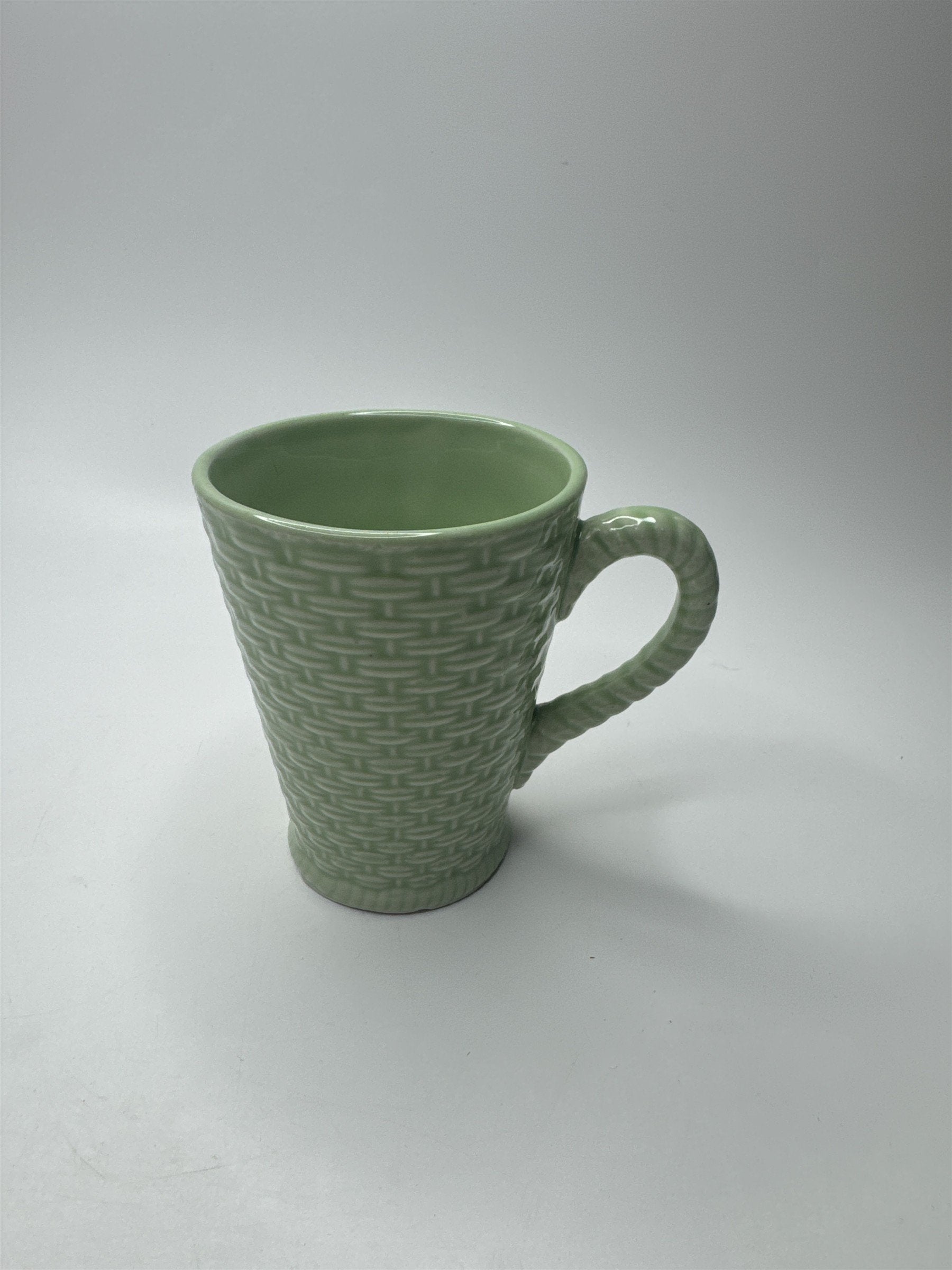 Rare Vintage Green Basket Weave 4" Easter Coffee Mug Made in Japan EUC