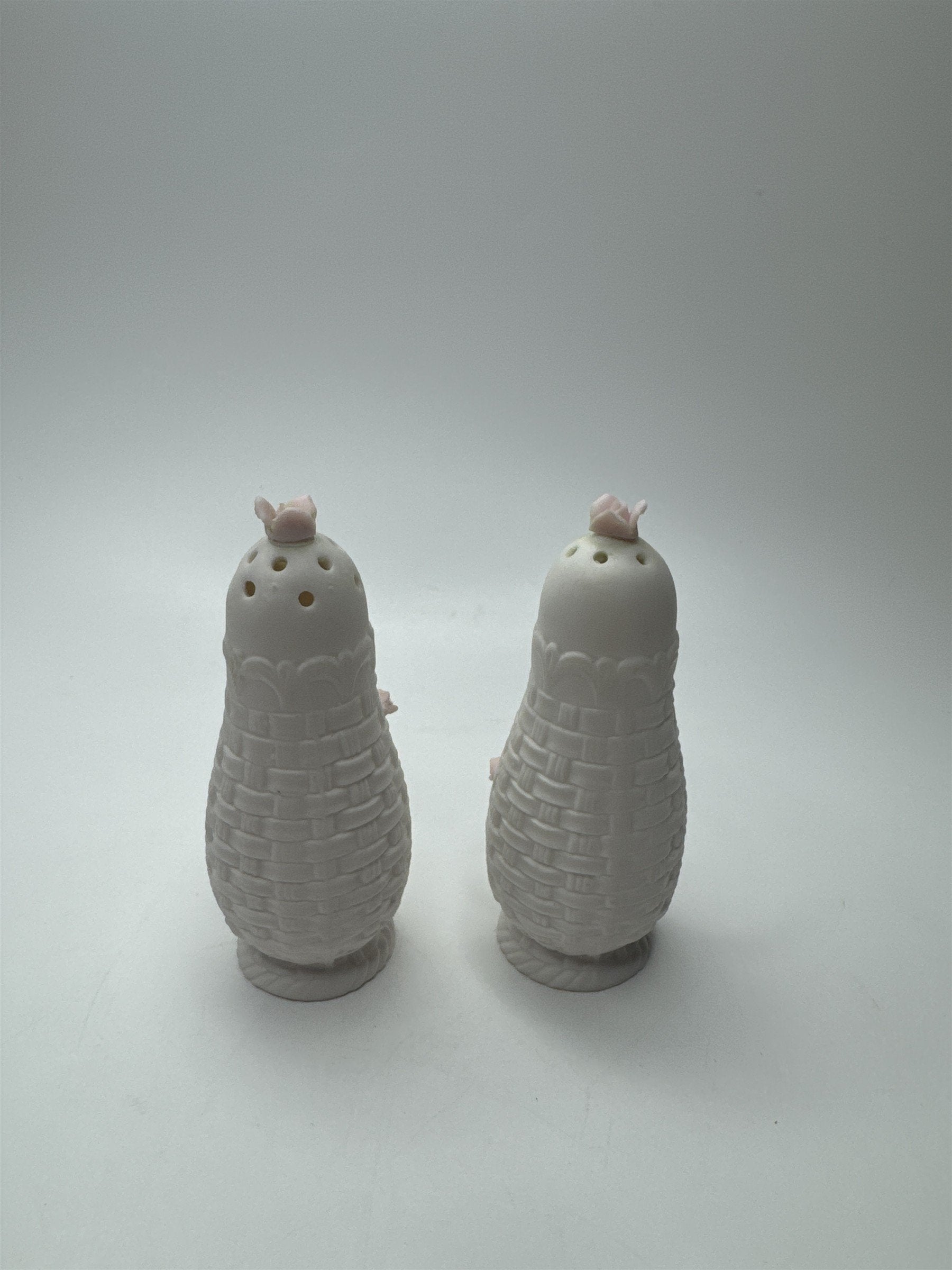 Vintage JSC Japan Salt and Pepper Shakers Floral Basket Pink Roses
