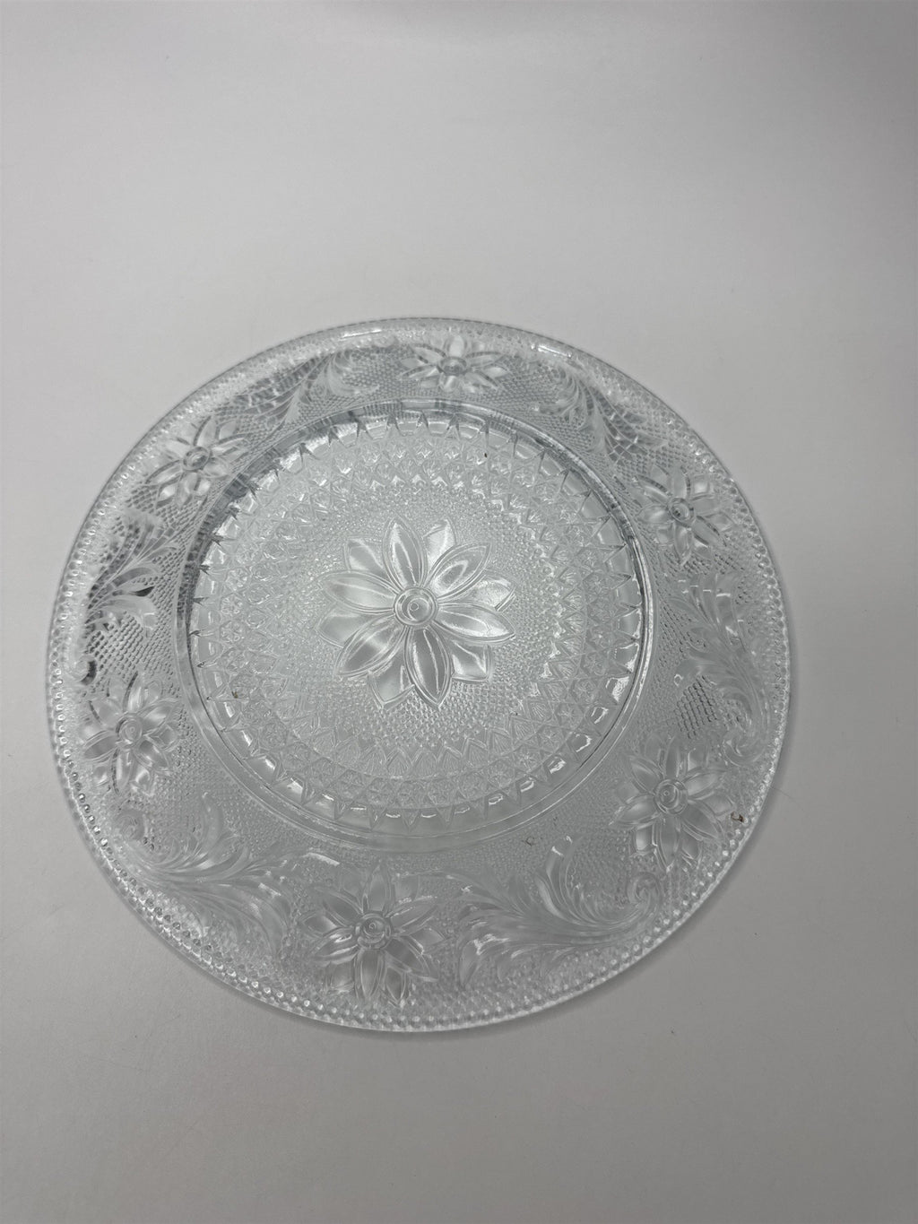 Vintage Indiana Glass Crystal Depression Daisy Tiara Snack Plate 8.25"