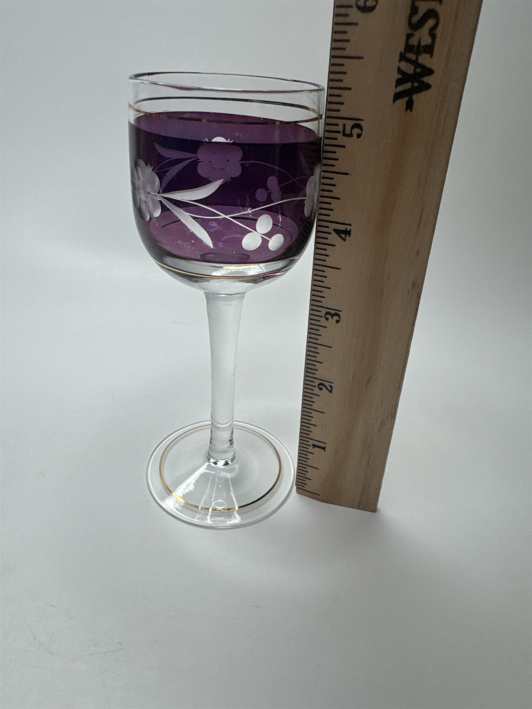 VINTAGE Elegant Purple Cordial Glass Gold Trim Liqueur Stemware Barware