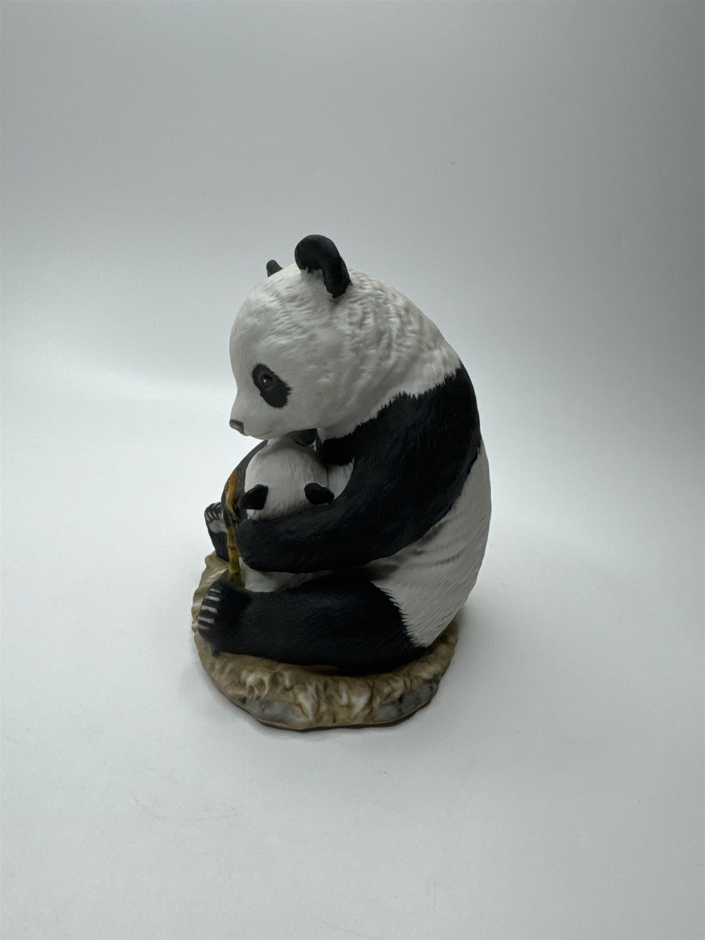 Vintage Masterpiece by Homco Home Interiors Porcelain Panda + Cub Figurine EUC