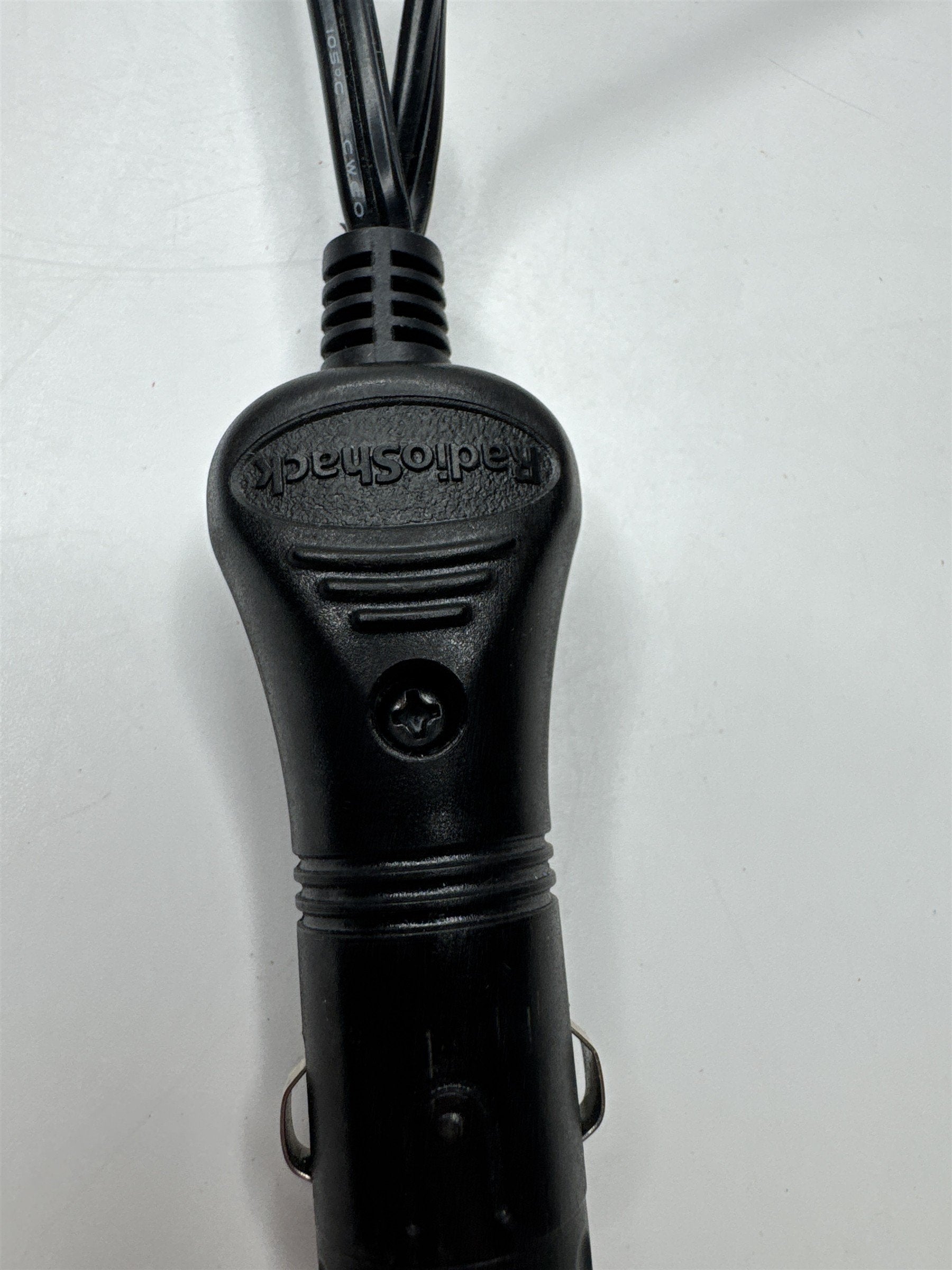 RadioShack Brand DC Y-Adapter for Cars Automobiles 10A 12VDC