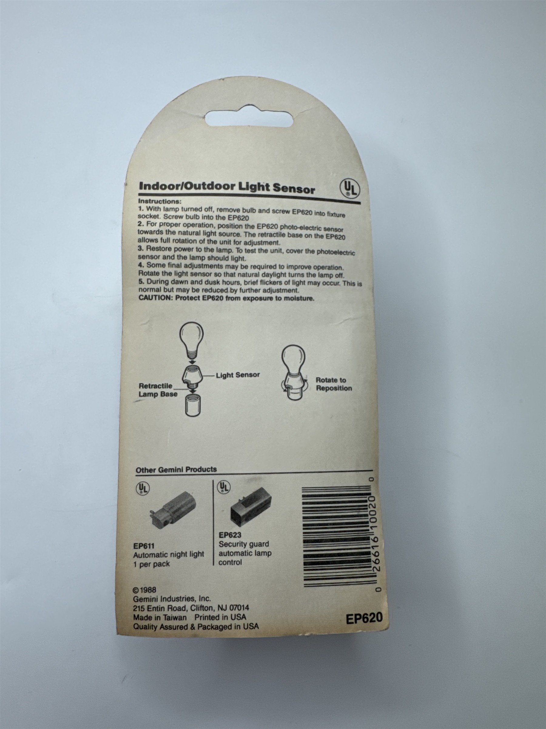 Gemini Indoor/Outdoor Light Sensor - Turns Any Lamp Off At Dawn, On At Dusk
