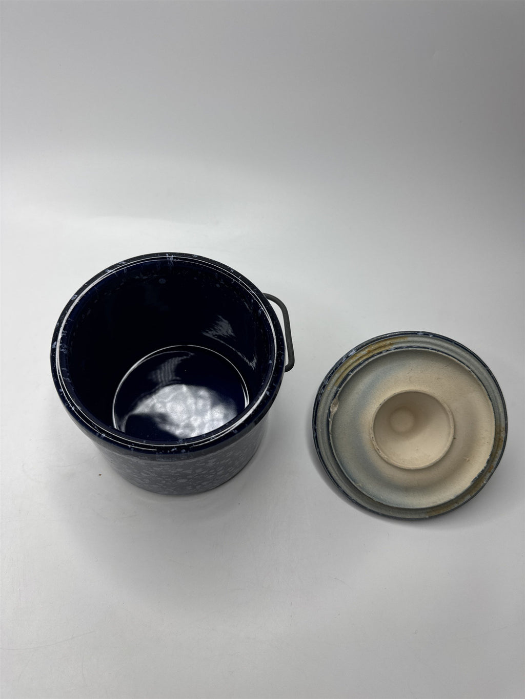 Vintage Speckled Dark Blue Cheese/Butter Crock Navy Locking Lid Ware