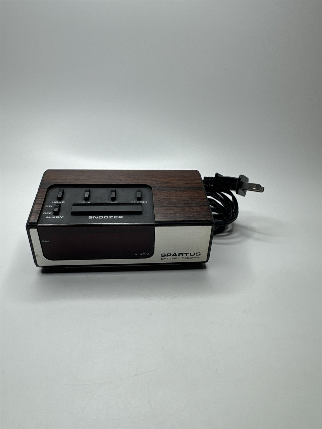 Vintage 1980s Spartus Digital Alarm Clock Model 1106 Battery Backup Feature