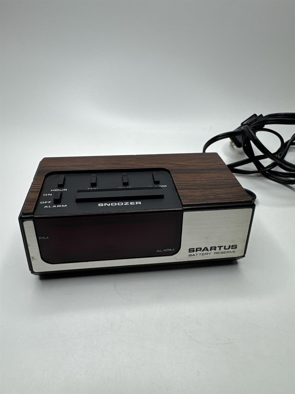 Vintage 1980s Spartus Digital Alarm Clock Model 1106 Battery Backup Feature