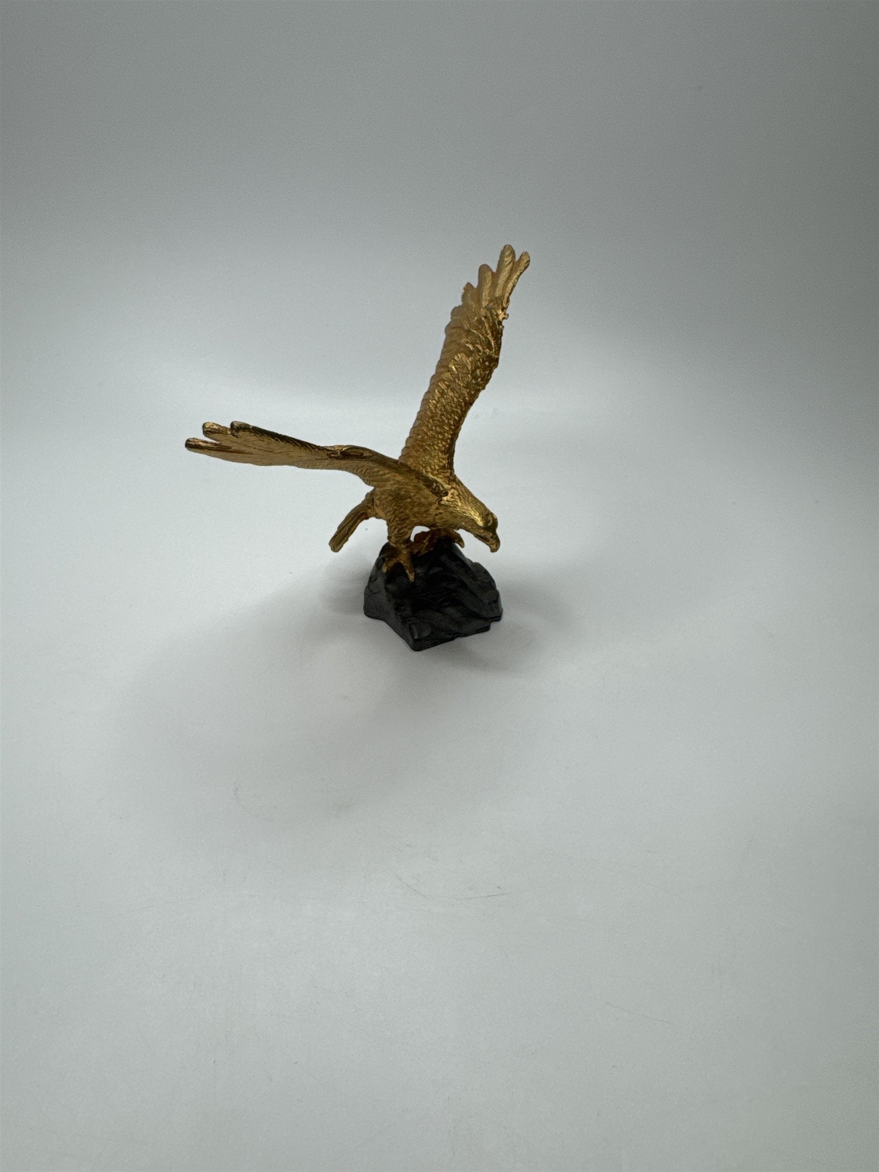 Carver E Tripp No. 1782C Eagle Statue Figurine Metal Gold-Toned Plated