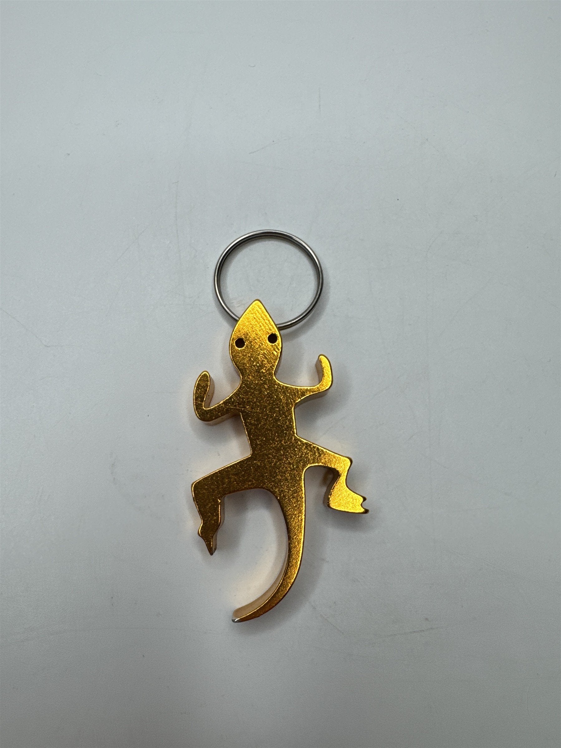 Vintage Orange Metal Lizard Gecko Keychain Keepsake Island Souvenir