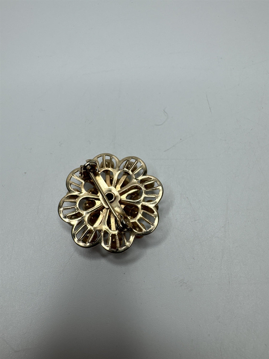 Vintage Gold Flower/Snowflake Floral Brooch/Pin with Blue Rhinestones