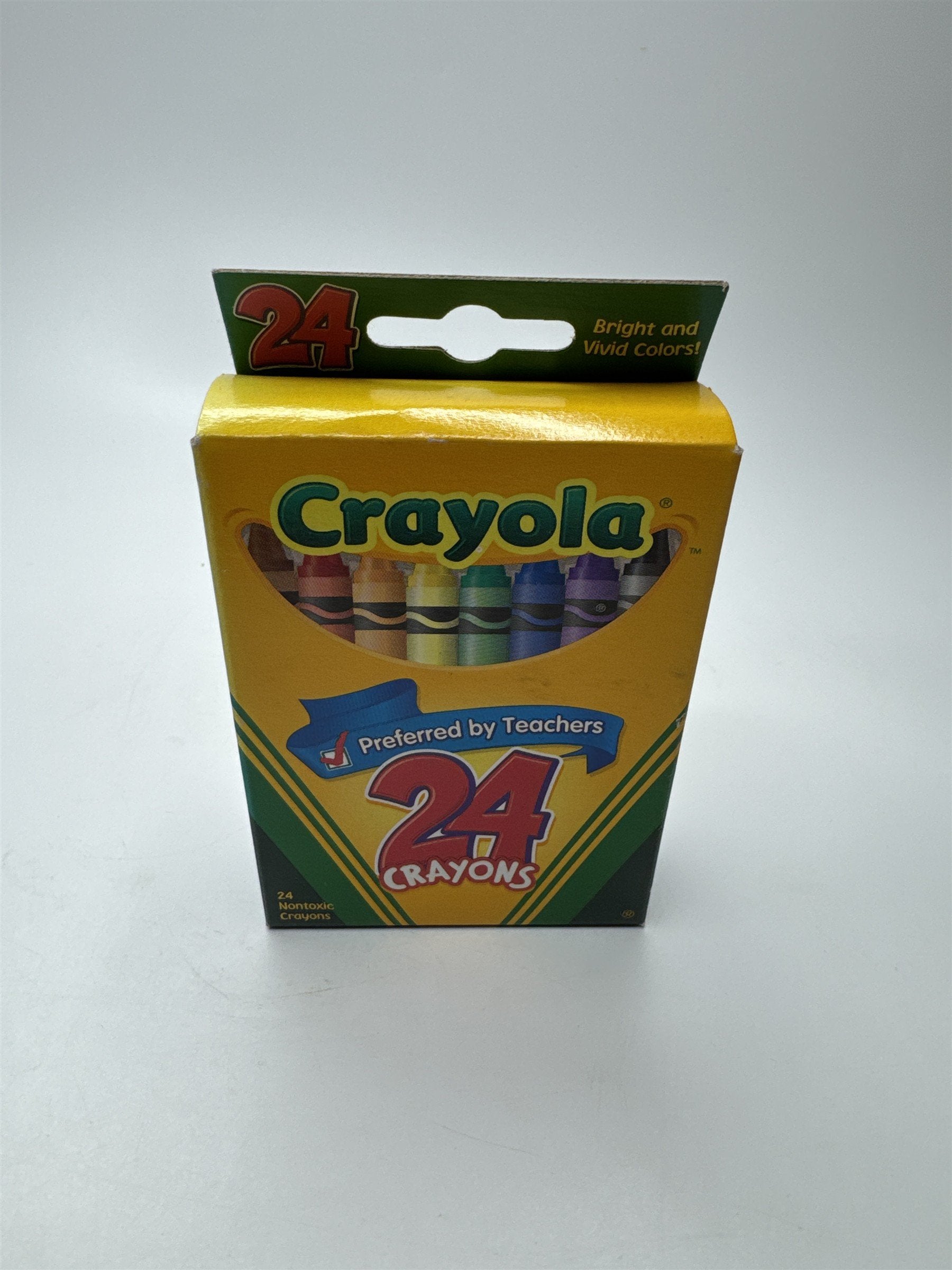 2006 Crayola Crayons 24 Pack /w Dandelion Retired Dandylion Dandy Yellow Color