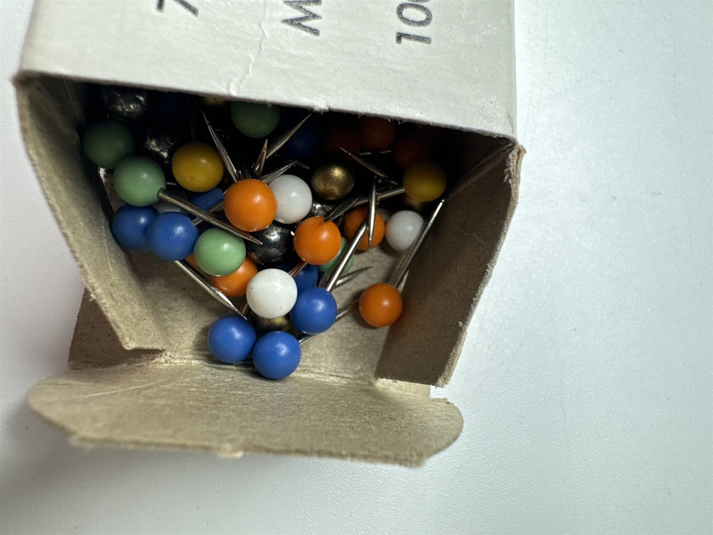 Vintage Pioneer Mfg Co Brooklyn NY Approx. 100 Map Tacks Pins Nostalgic