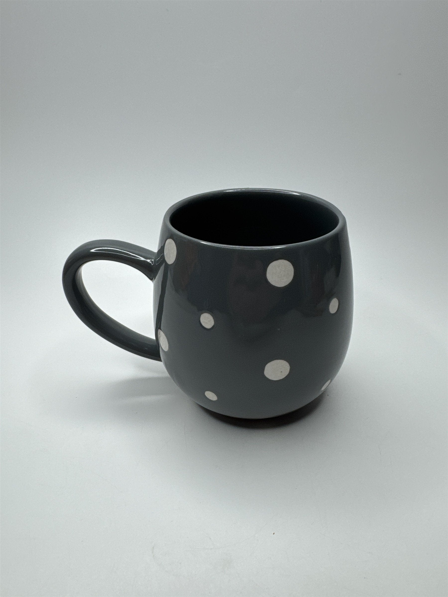 Tara Temptations 14oz Gray and White Polka Dot Oven/Dishwasher/Microwave-Sfe Mug