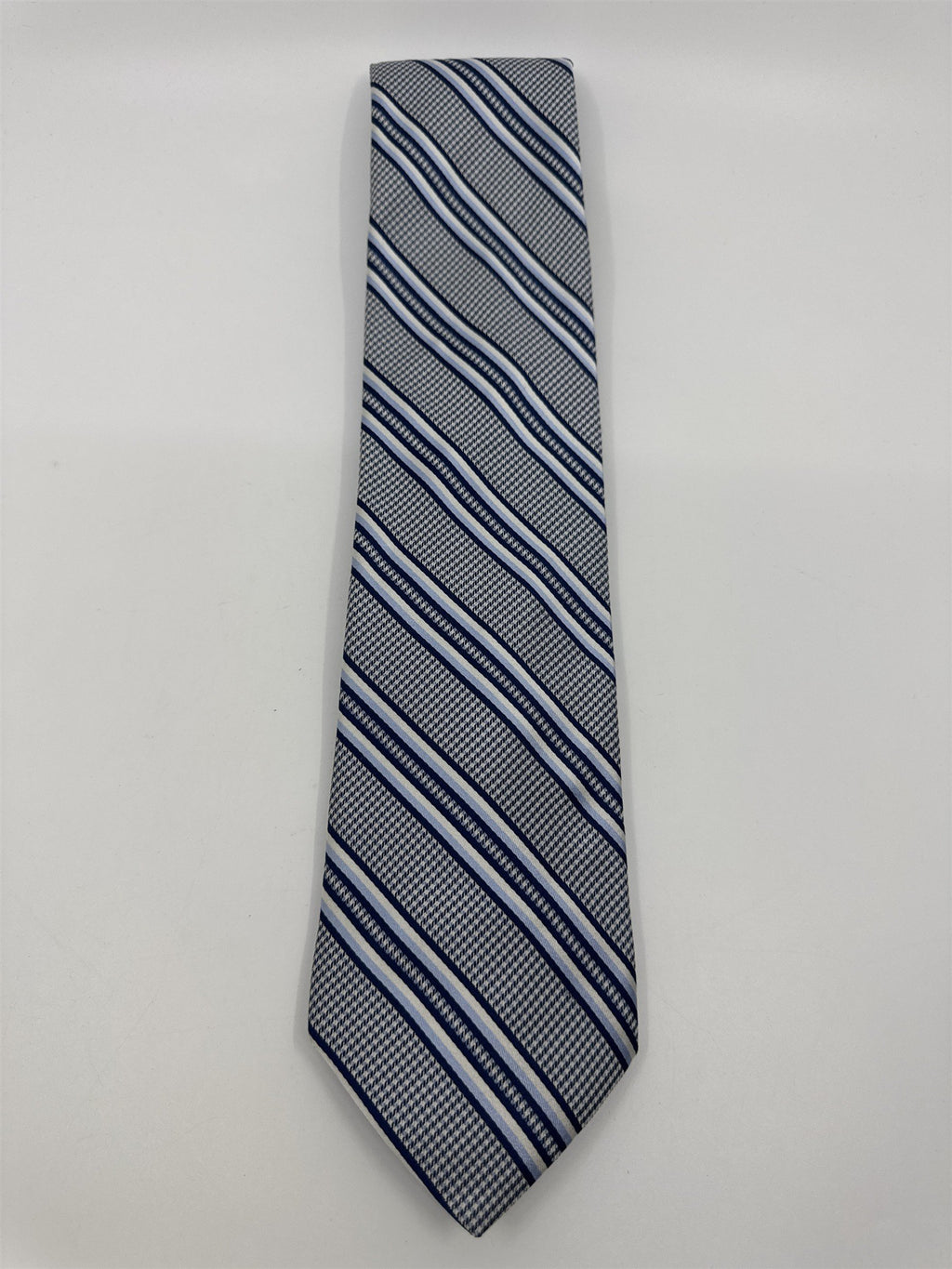 White And Blue Striped Michael Kors Silk Men's Neck Tie