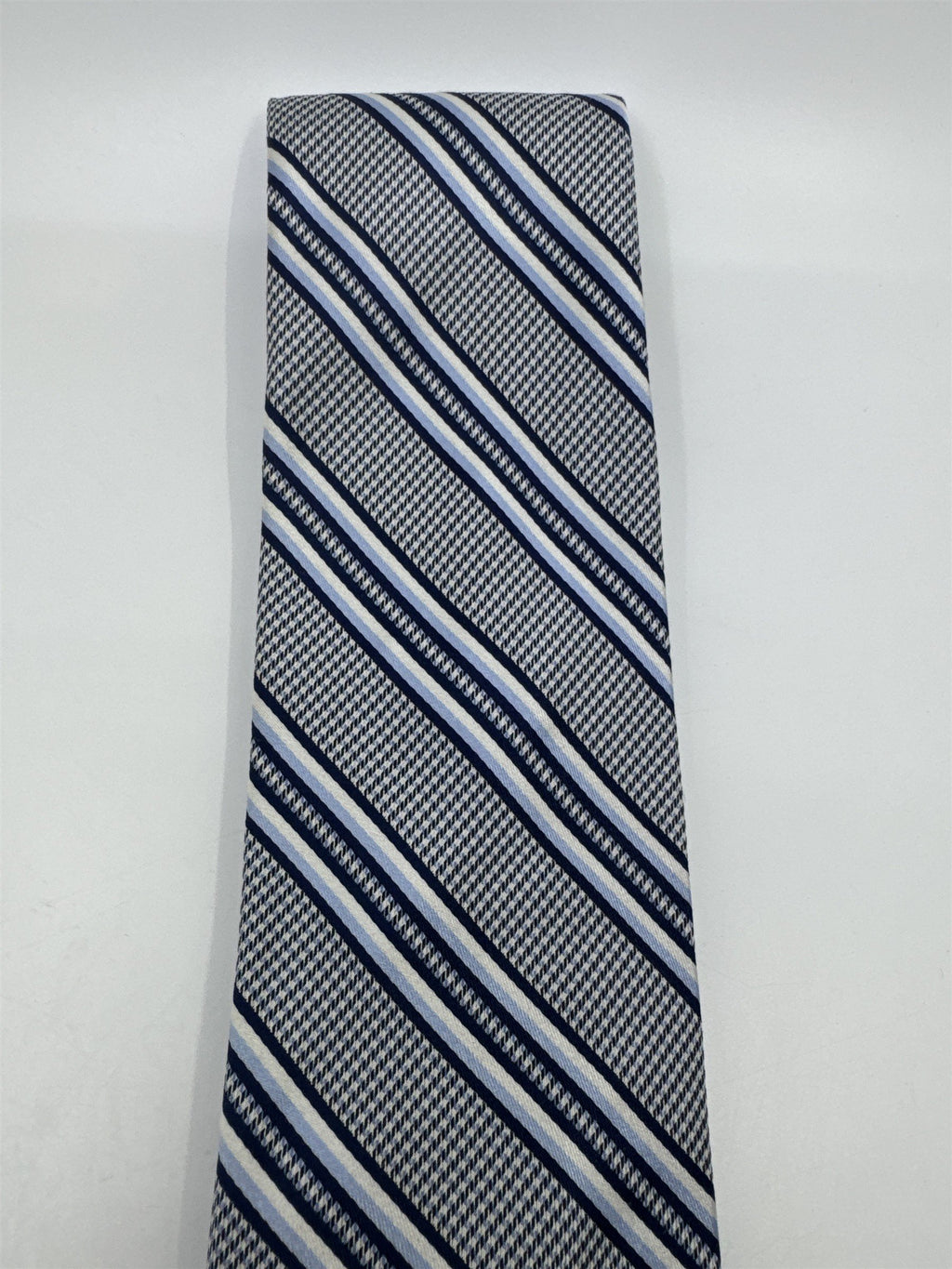 White And Blue Striped Michael Kors Silk Men's Neck Tie