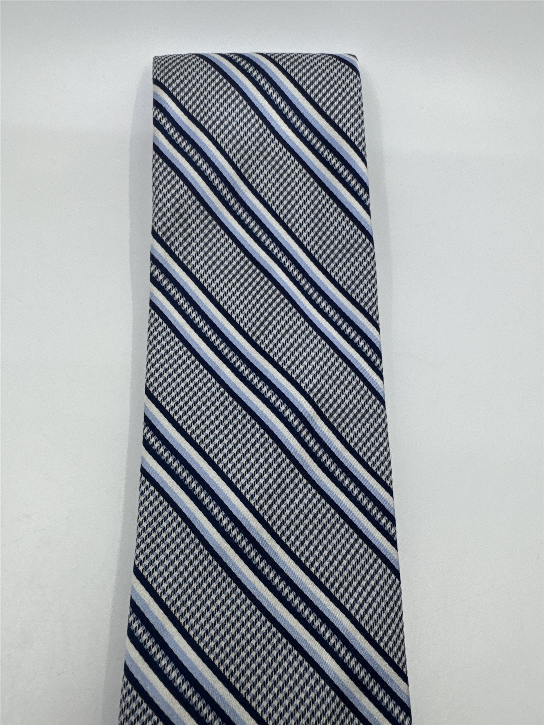 White And Blue Striped Michael Kors Silk Men's Neck Tie