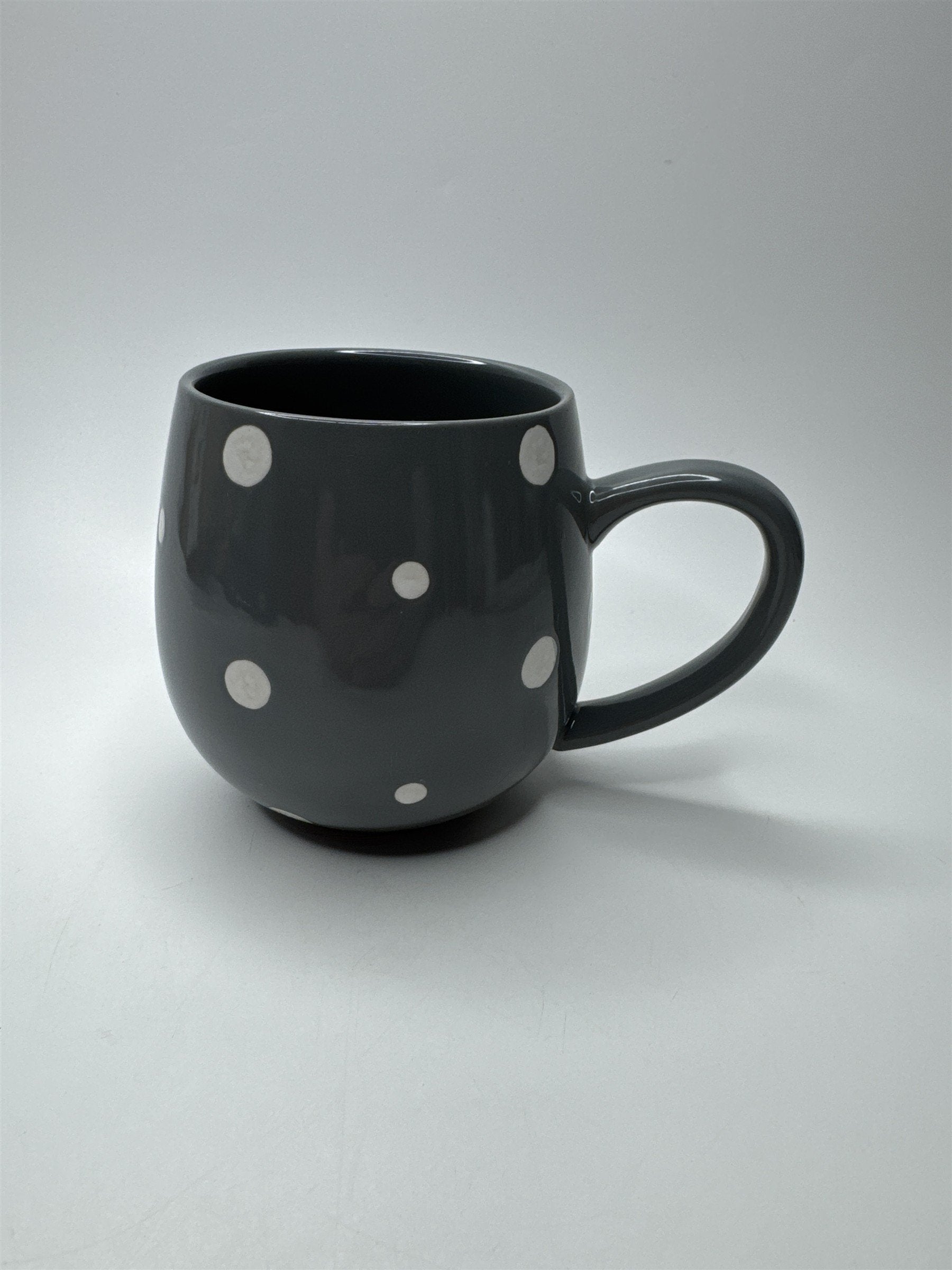 Tara Temptations 14oz Gray and White Polka Dot Oven/Dishwasher/Microwave-Sfe Mug