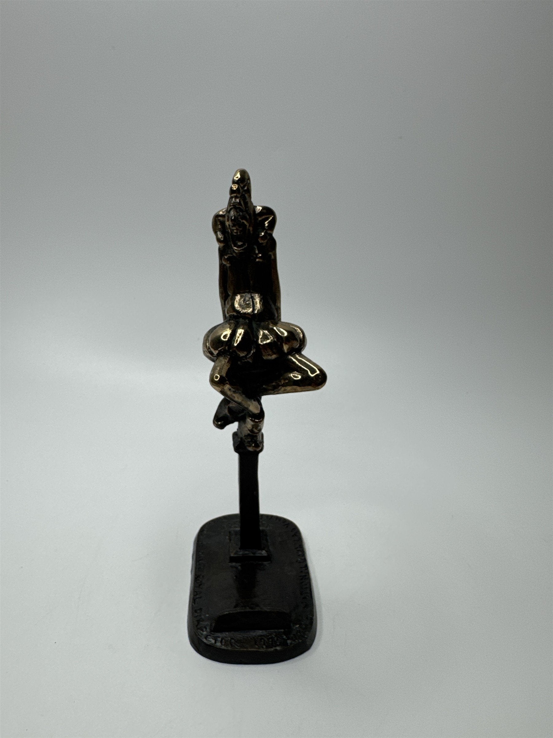 1995 Las Vegas Royal Order of Jester Bronze Figural Card Holder by Weatherbee