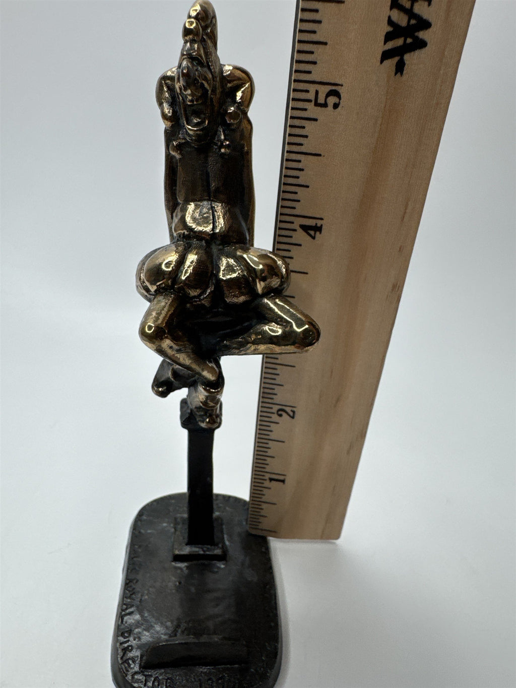 1995 Las Vegas Royal Order of Jester Bronze Figural Card Holder by Weatherbee