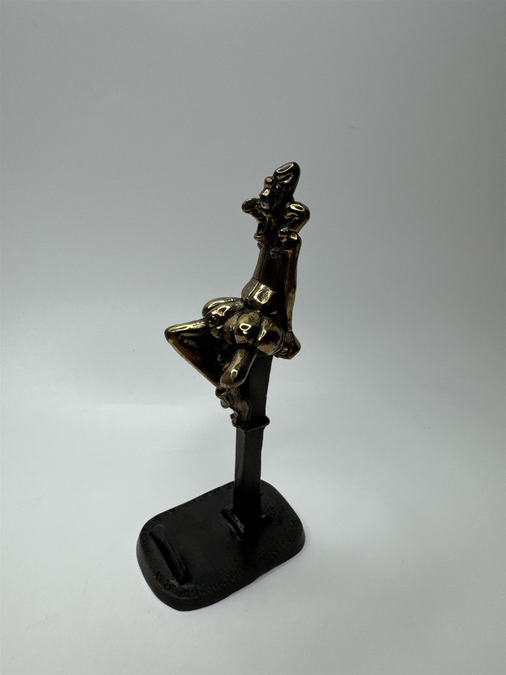 1995 Las Vegas Royal Order of Jester Bronze Figural Card Holder by Weatherbee