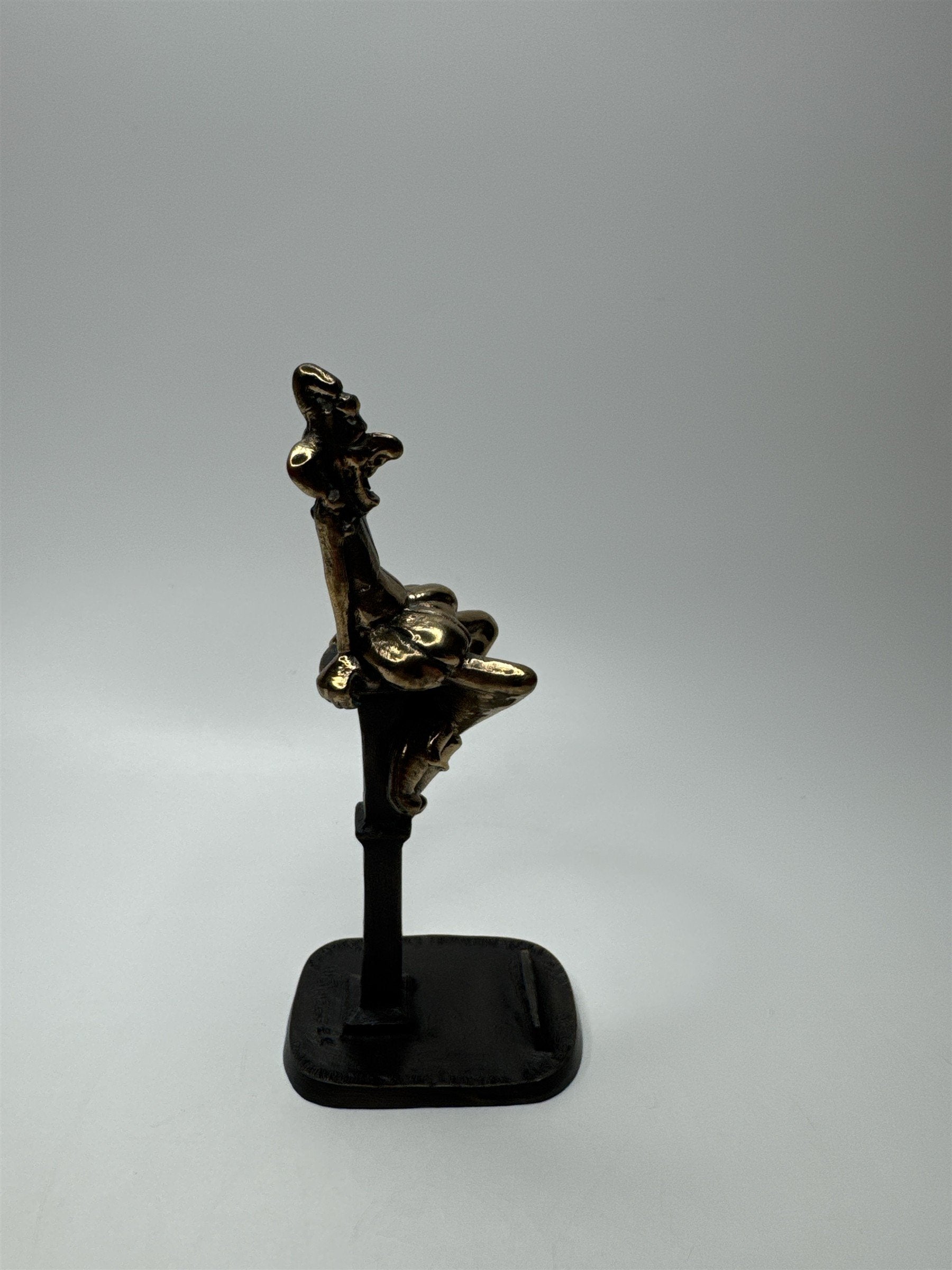 1995 Las Vegas Royal Order of Jester Bronze Figural Card Holder by Weatherbee