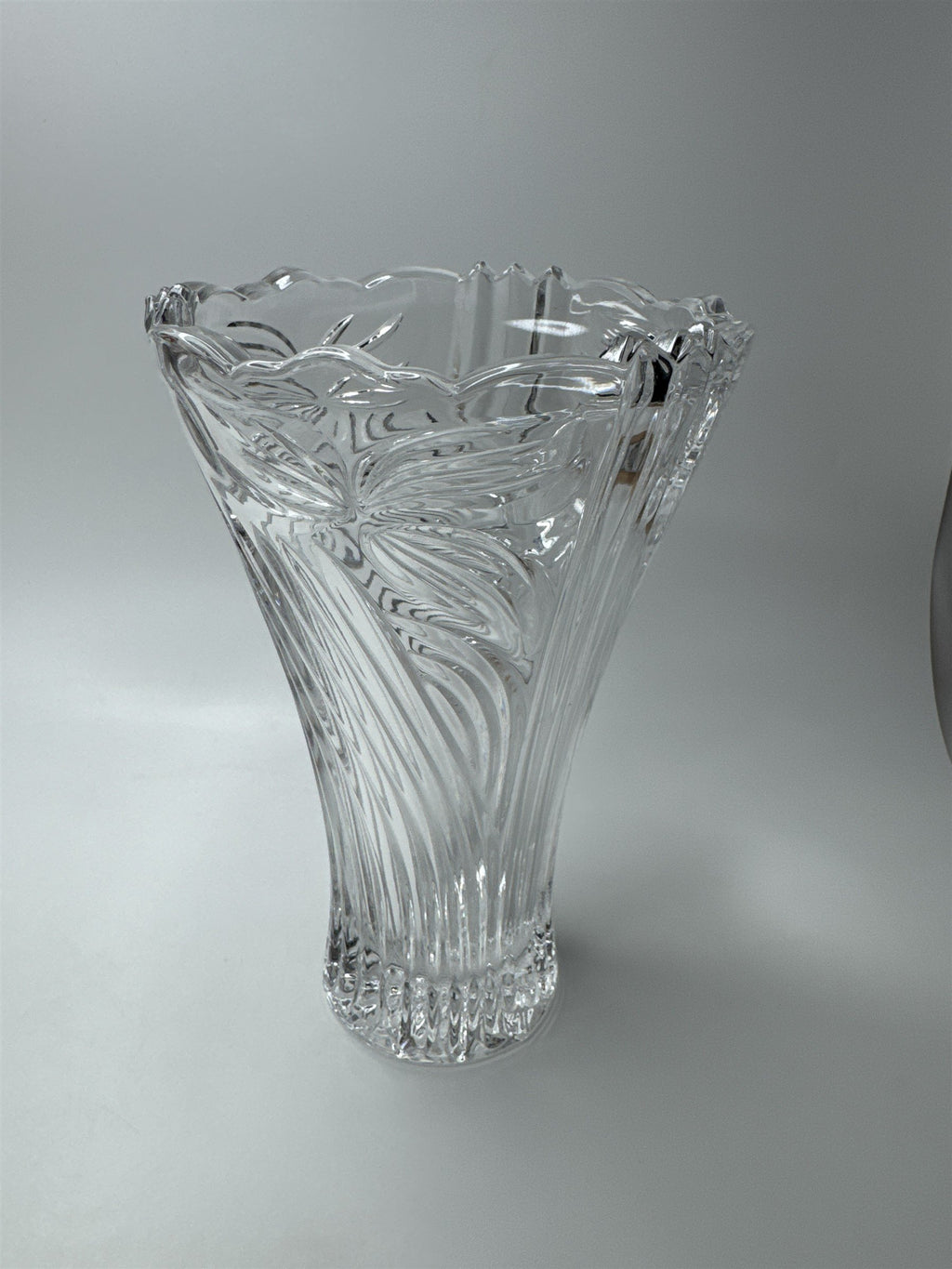 Vintage Anna Hutte Bleikristall Manhattan Lead Crystal 8" Table Vase