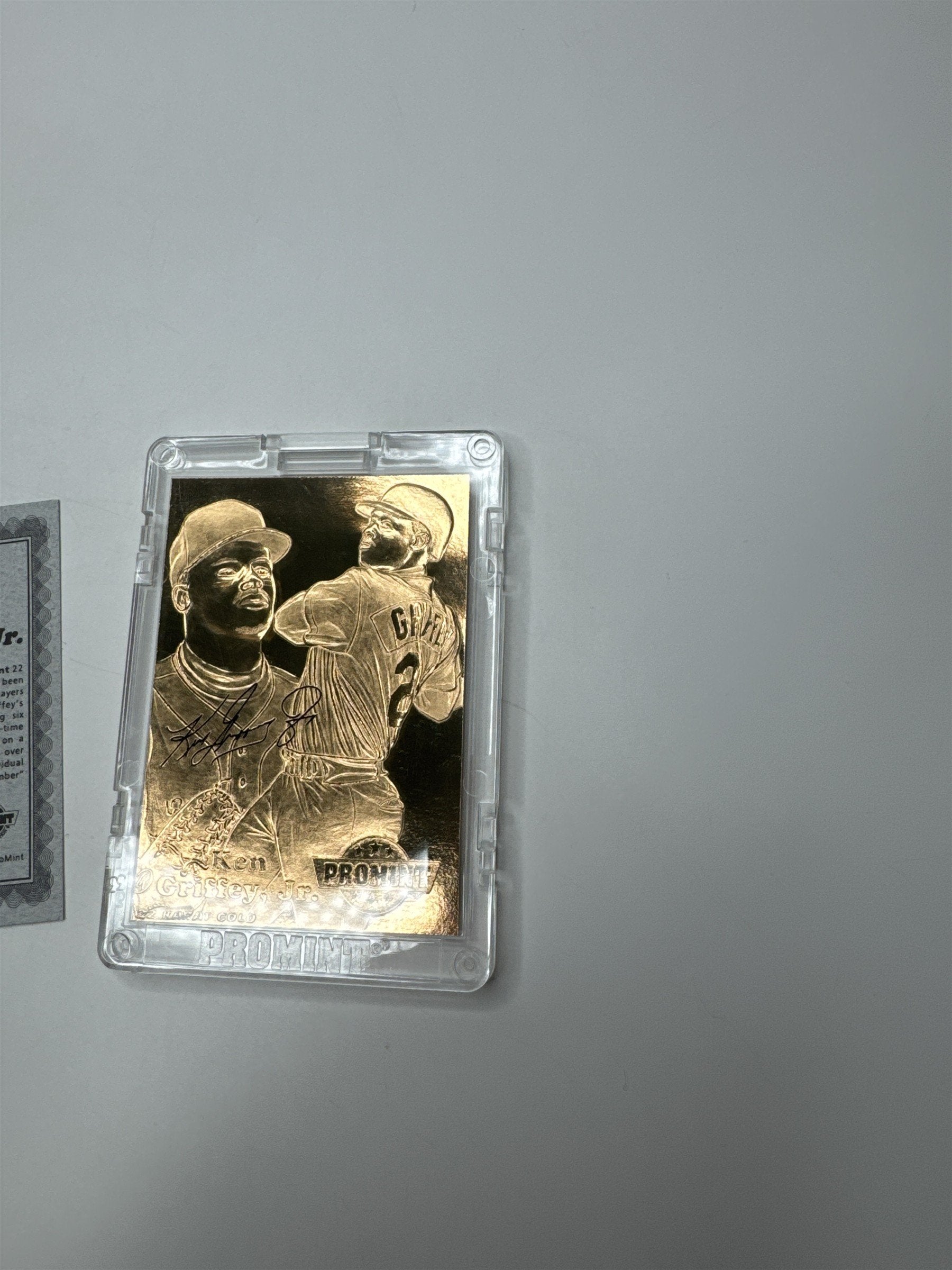 Ken Griffey, Jr. ~ 22k Gold Foil Baseball Card, 1996, Plastic Holder, w/Serial#