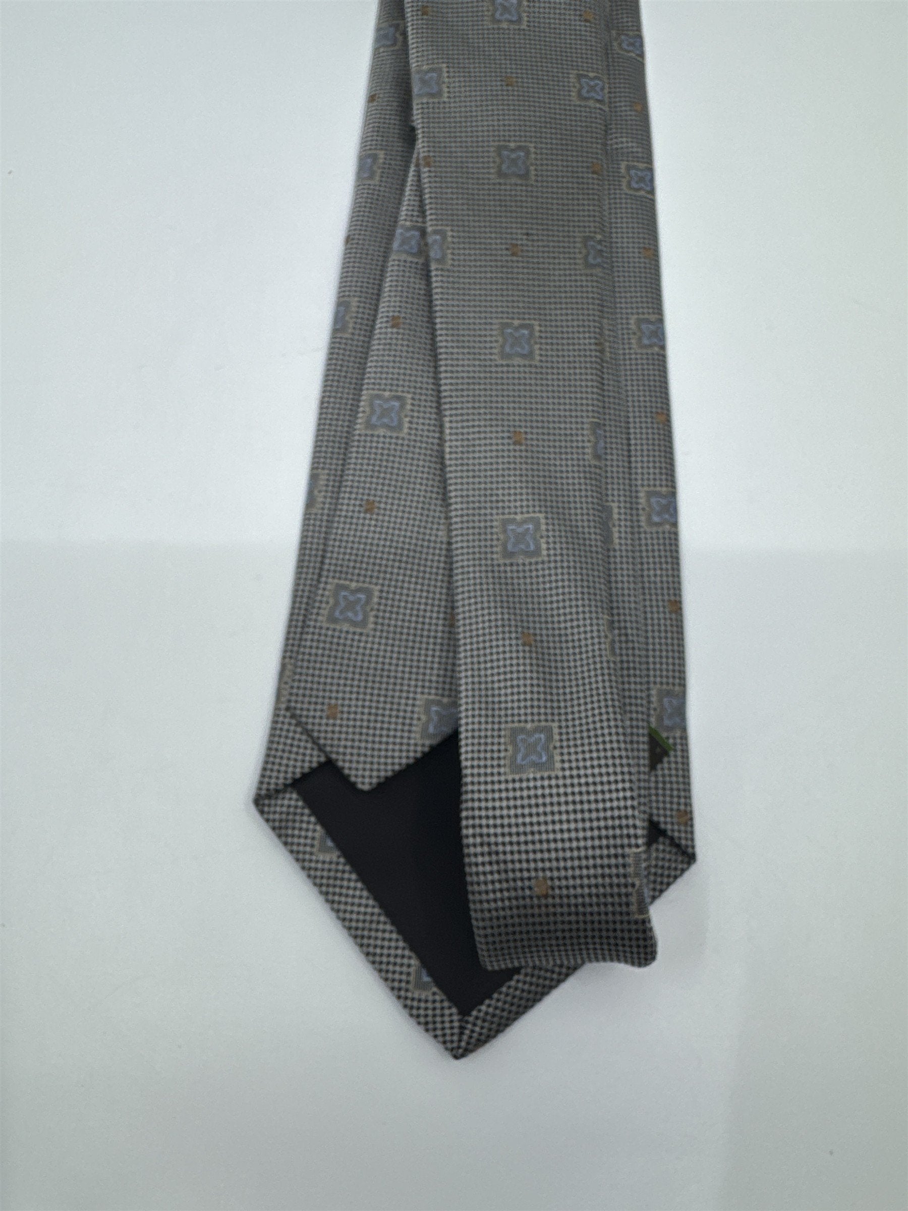 Gray/Beige Joseph Abboud 100 Percent Silk Men's Neck Tie Made In Italy